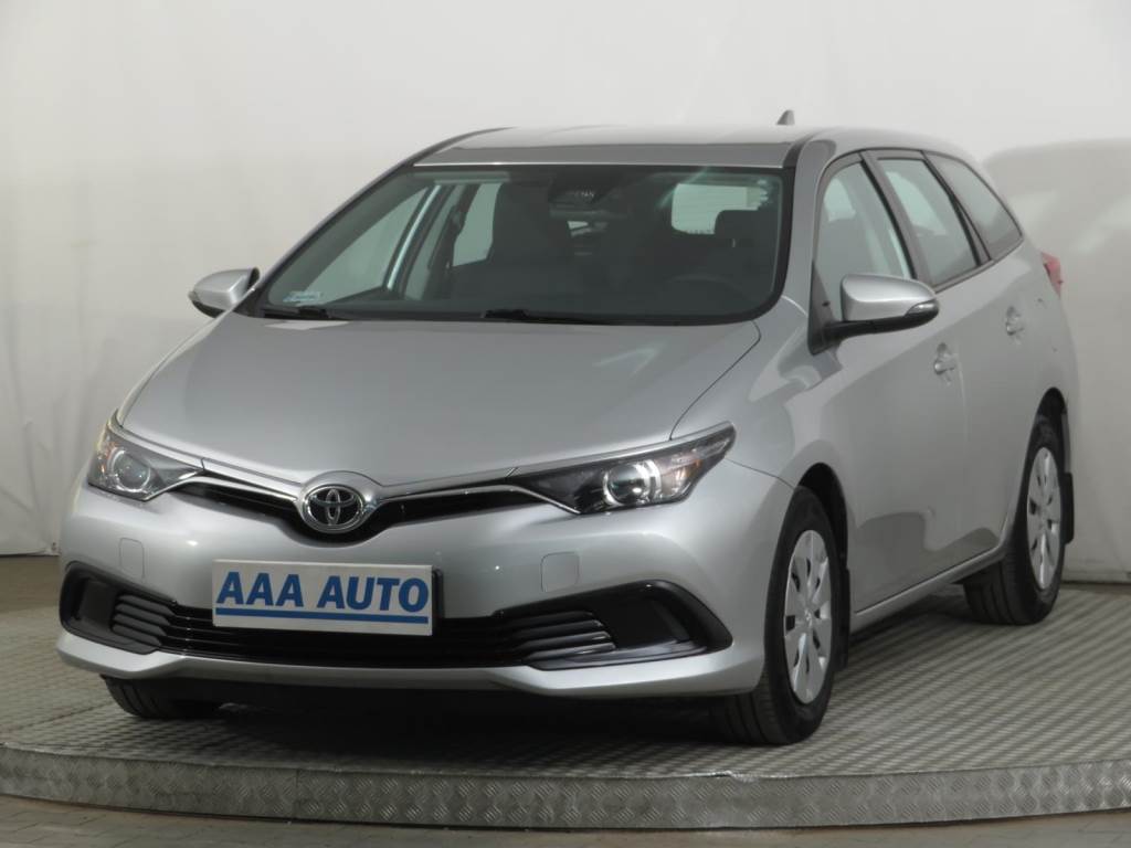 Toyota Auris 1.4 D4D , Salon Polska 7705825465