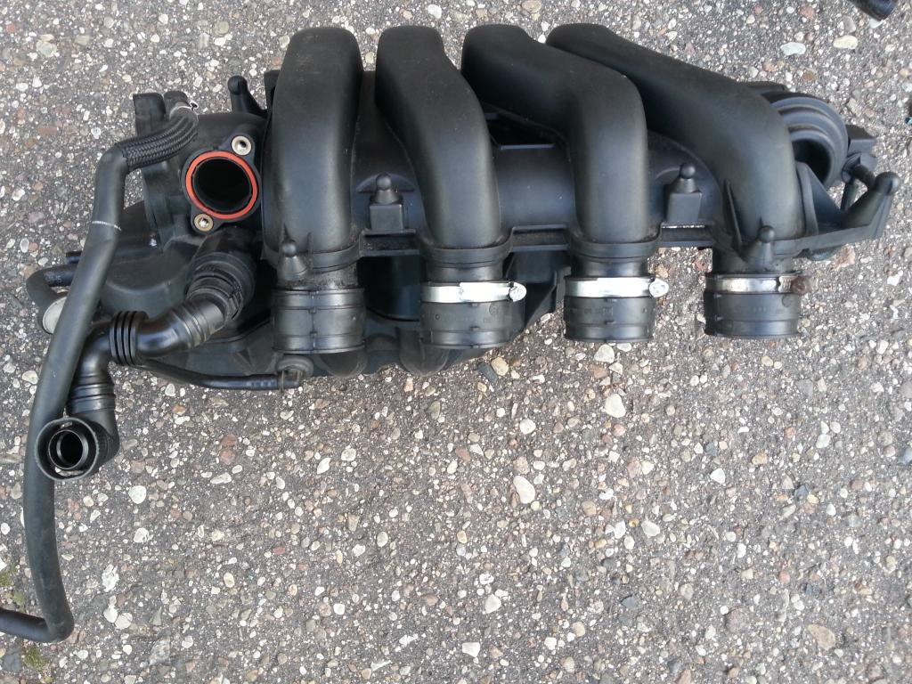 коллектор 2. 0 tfsi. 0 tfsi t4. коллектор 2. выпускной коллектор vw golf 5.