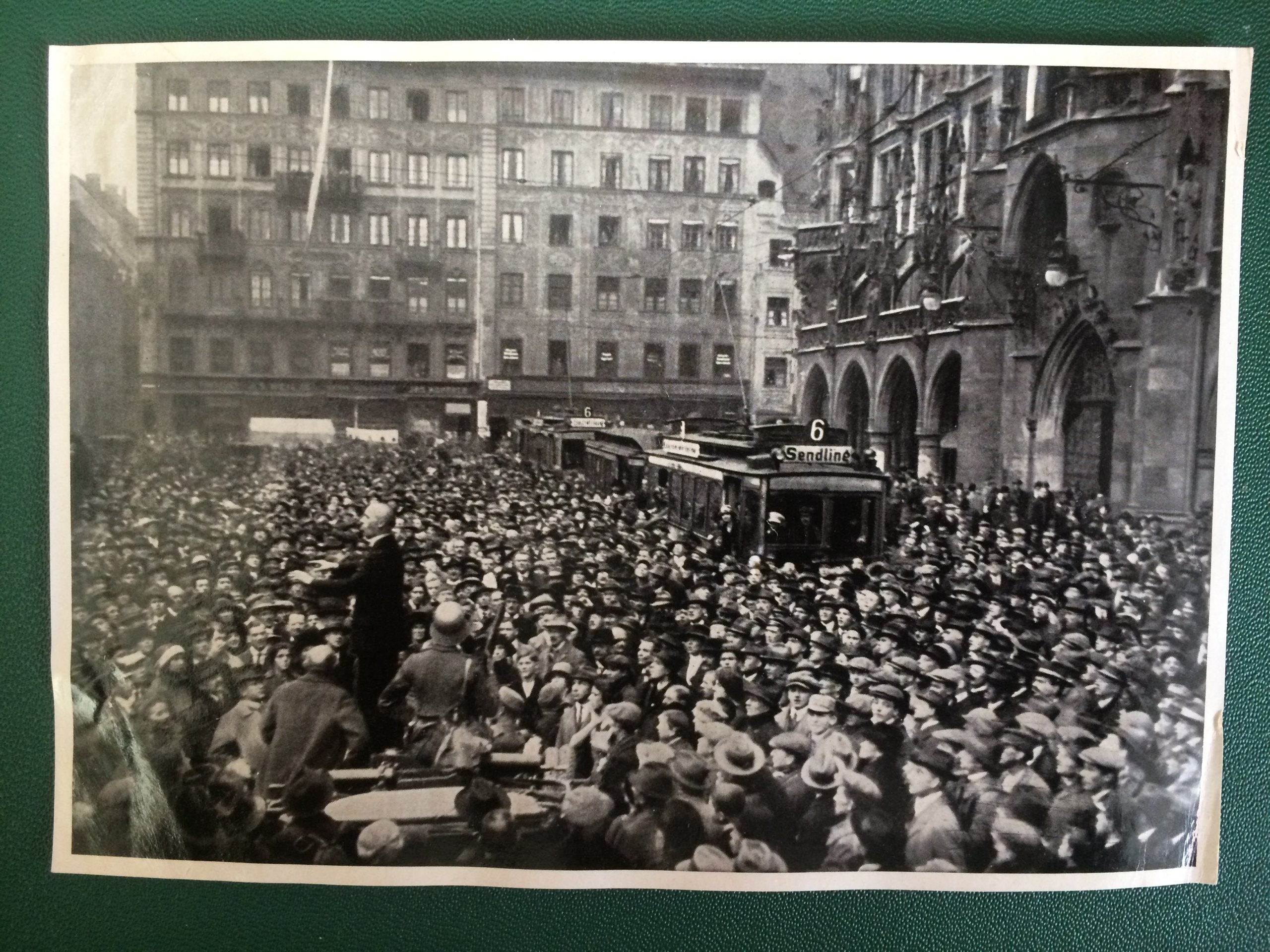 Мюнхенский пивной путч 1923. Пивной путч в мюнхене 1923. Мюнхенский пивной путч 1923. Пивной путч в мюнхене дата. Июльский путч 1934 австрия.