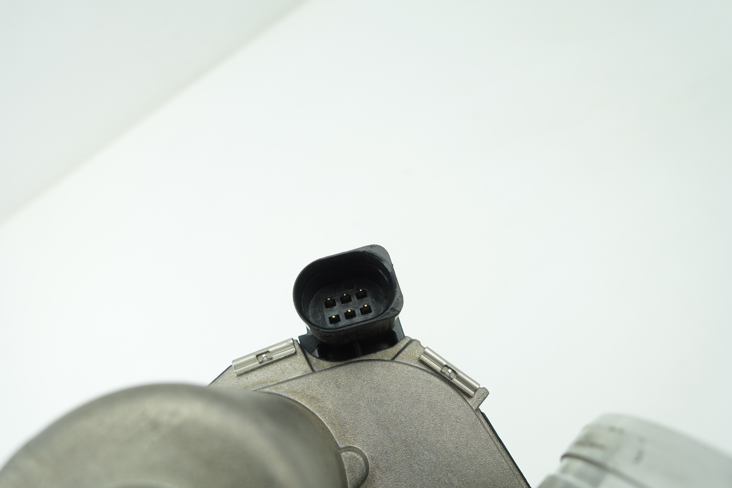 мецгер 0892610 корпус