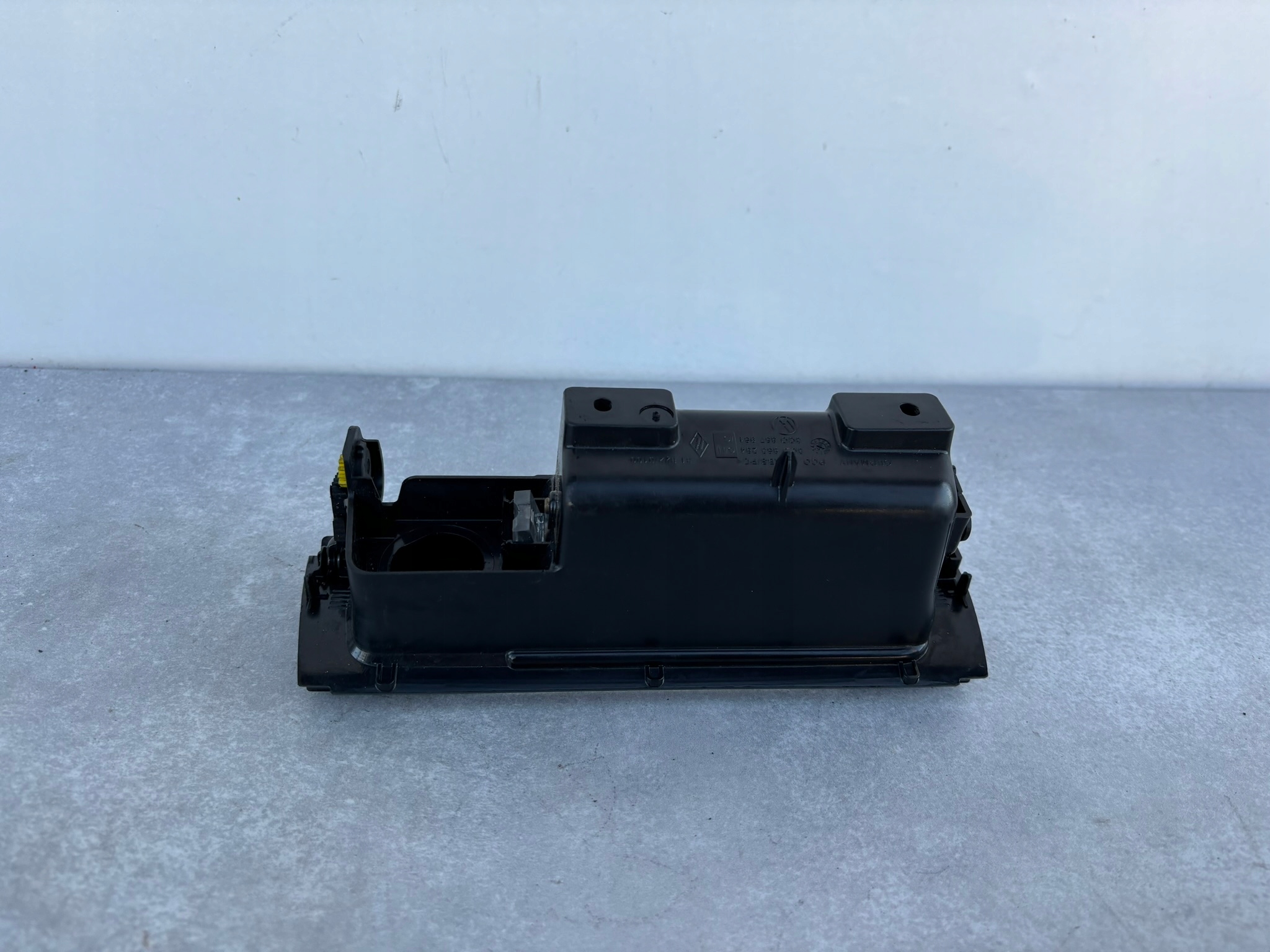 VW PASSAT B6 3C ashtray passenger compartment 3C0863284 K69/273