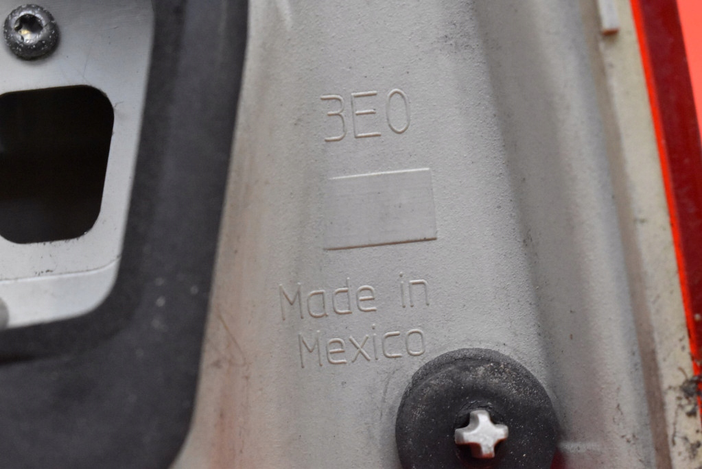 фонарь левый 1K5945095G vw JETTA 5 V седан 05-11