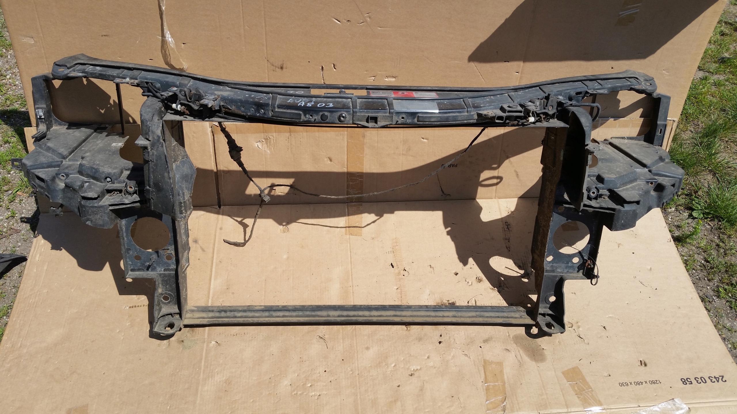 Audi OEe0805594c передняя панель wzmocnienie