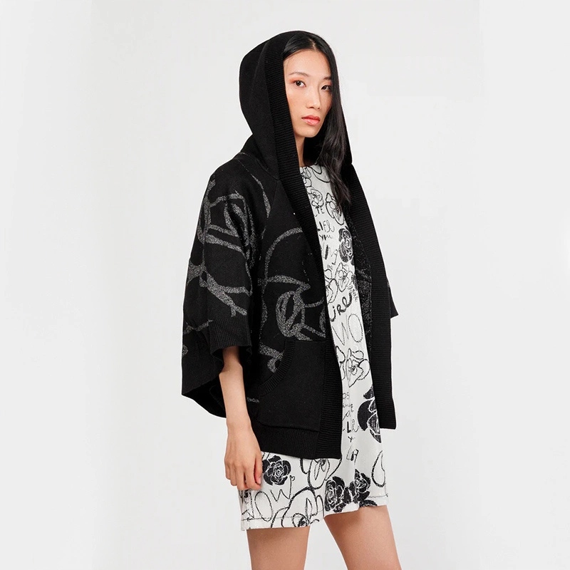 Módní teplé pončo s kapucí Anekke Poncho Con Capucha Negro 41284-013