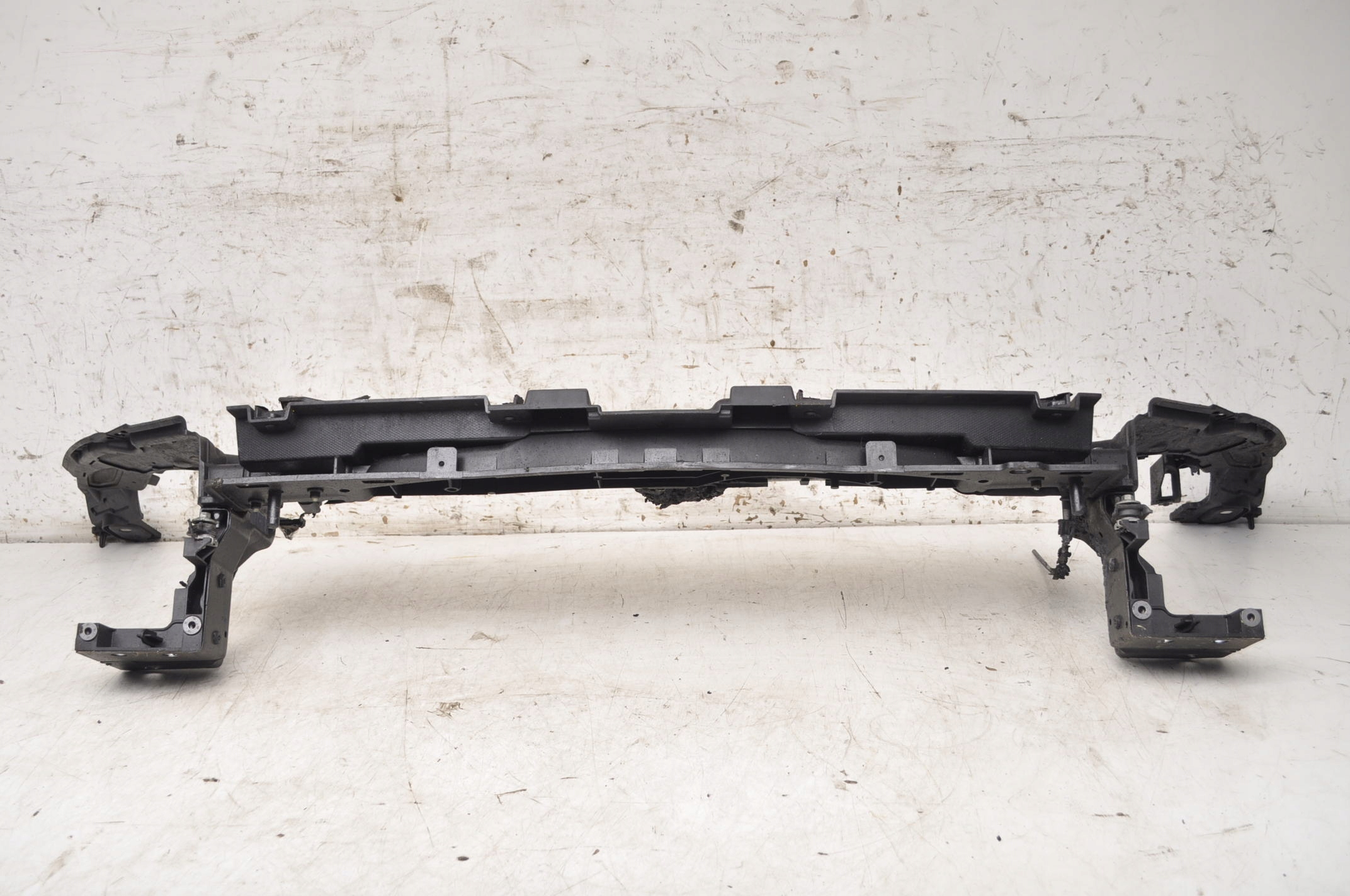LAND ROVER DISCOVERY L550 PAS PRZEDNI WZMOCNIENIE