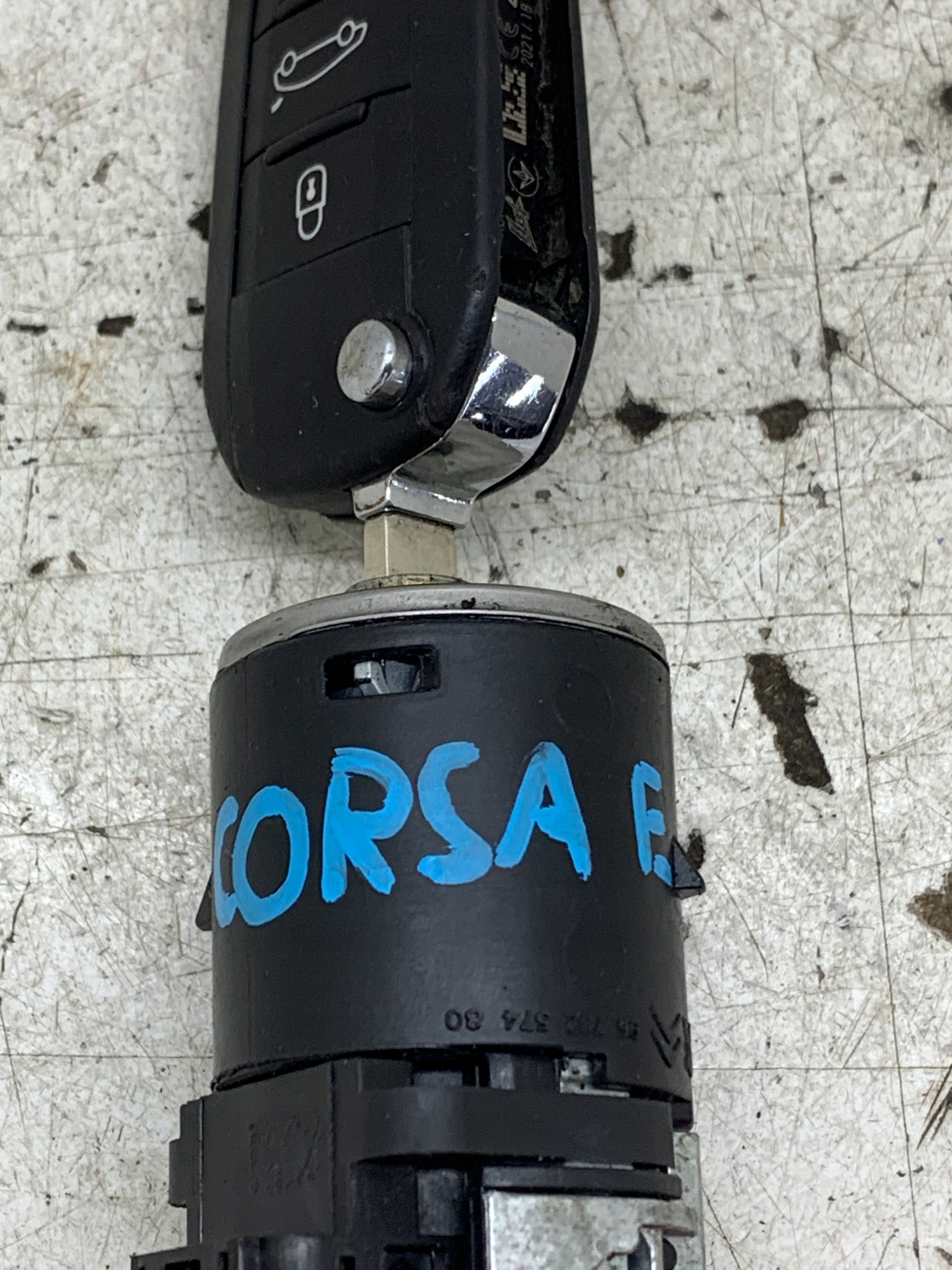 ignition key KOMPLET 9673257480 OPEL CORSA F 19