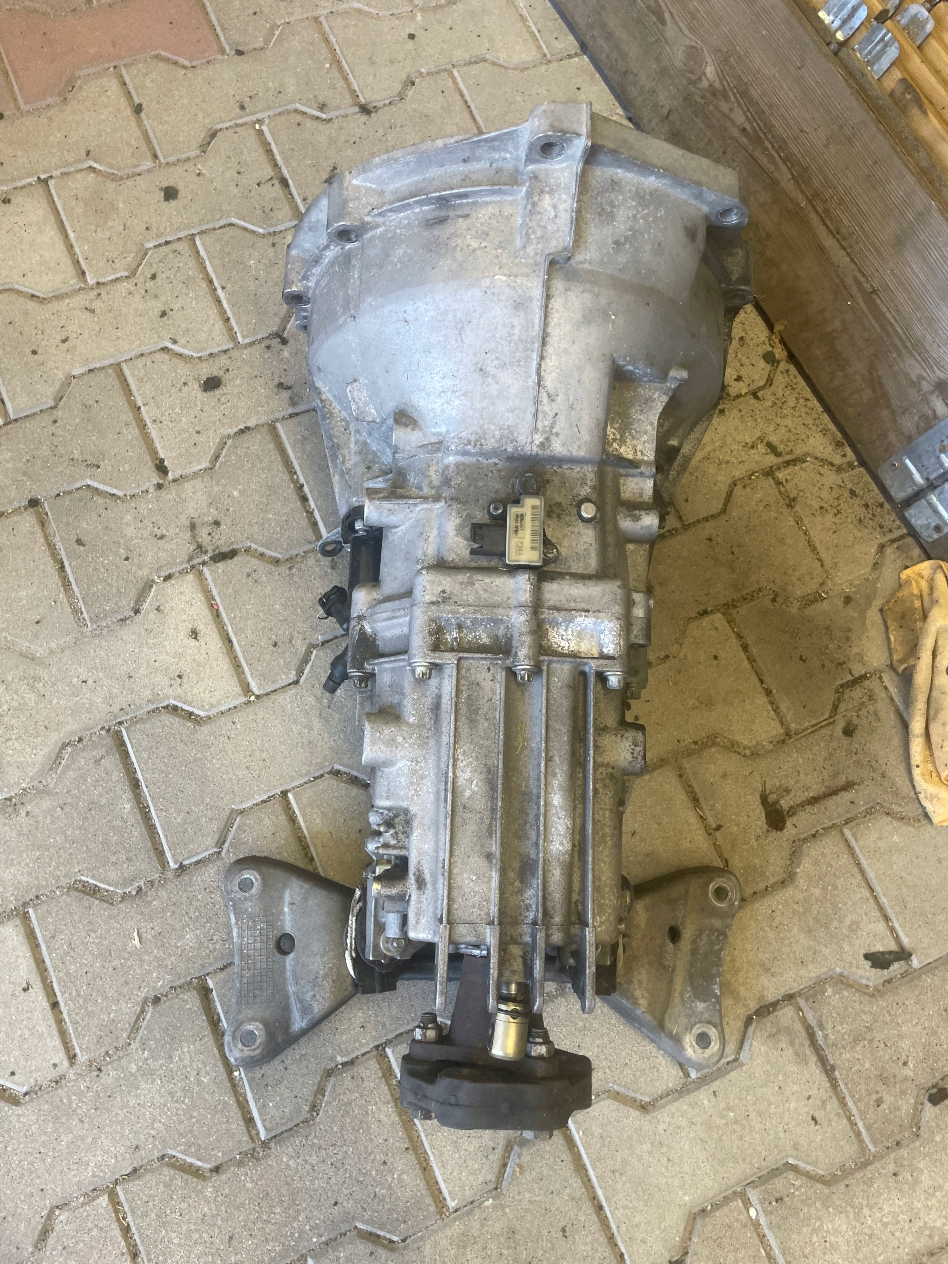 BMW F30 SKRZYNIA BIEGÓW MANUAL