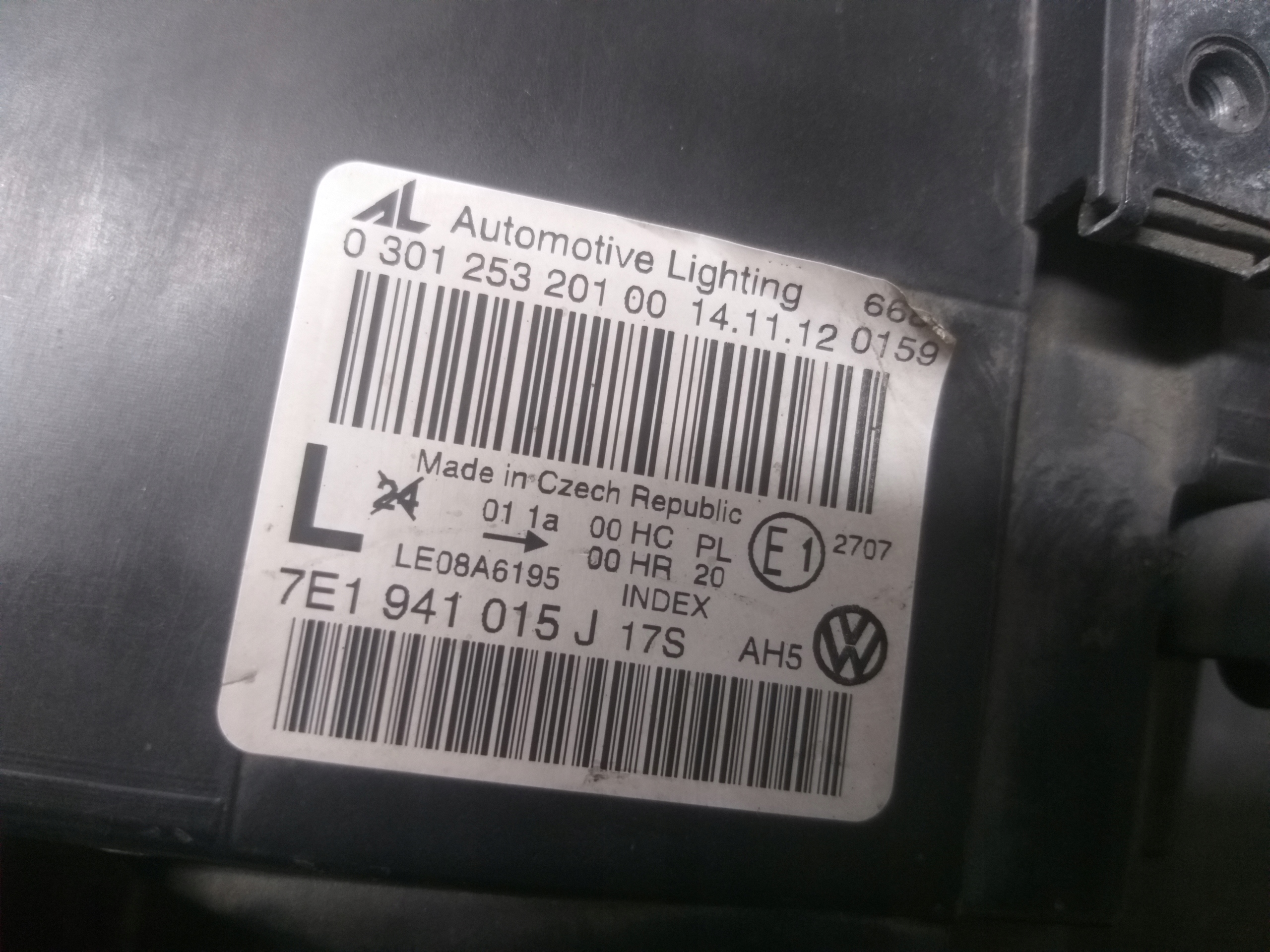 LIGHT FRONT LEFT VW T5 LIFT 7E1941015J