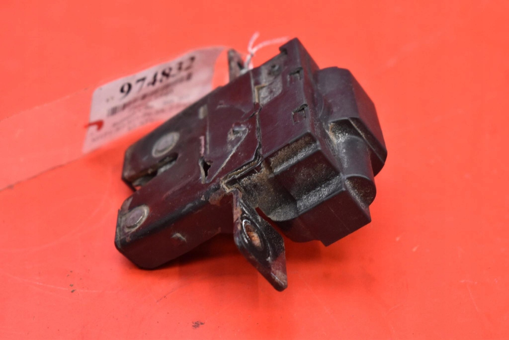 lock bonnet rear part boot 8200947699 RENAULT CLIO 3 III 3D HB 09-12