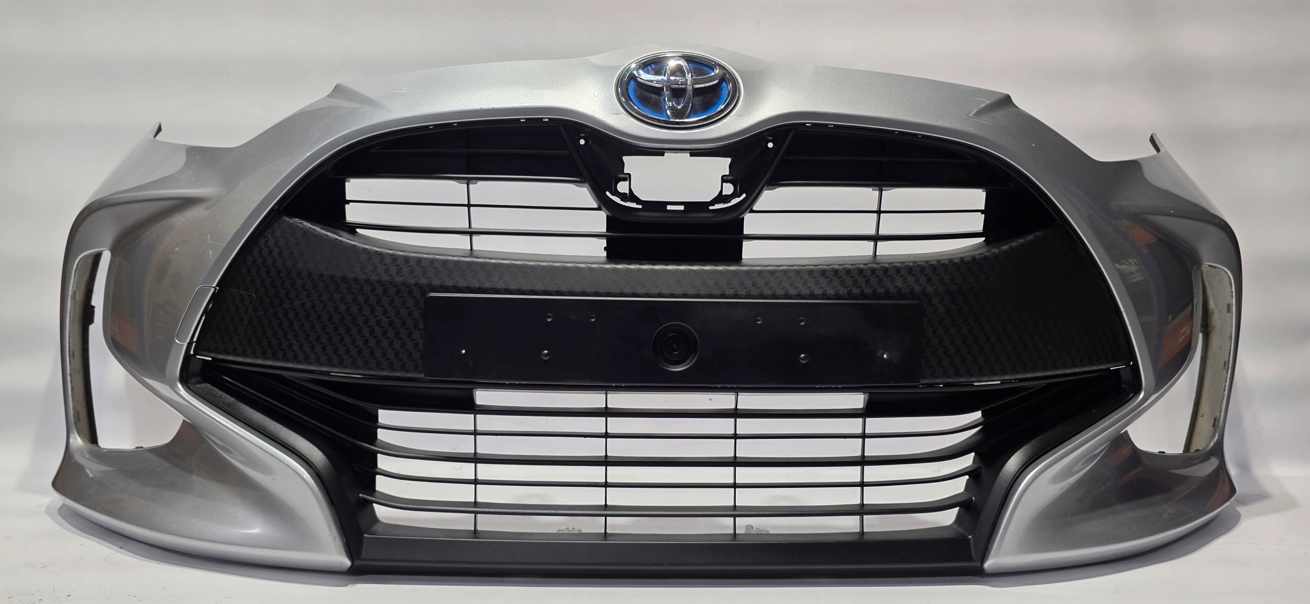front bumper grille TOYOTA YARIS IV 20- original 52119-0DA00