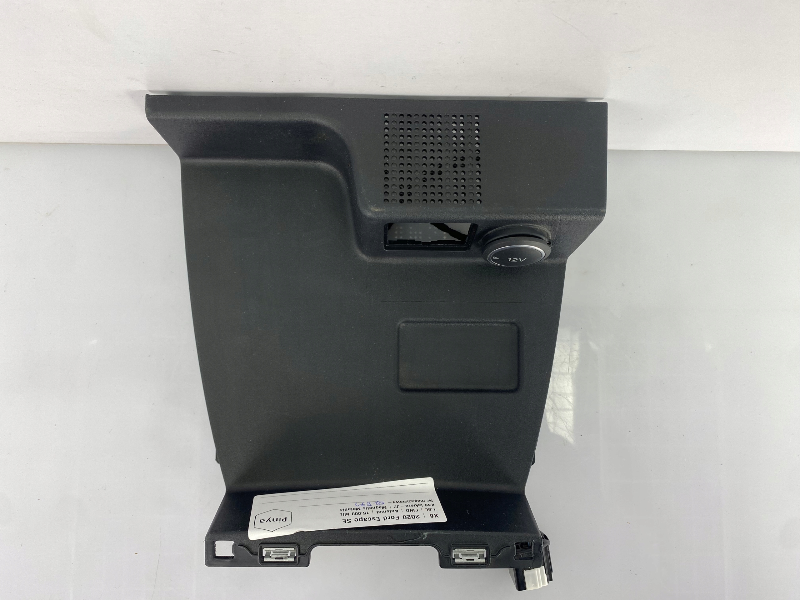 console panel zapalniczka Ford Escape 2020+ Kuga MK3 USA