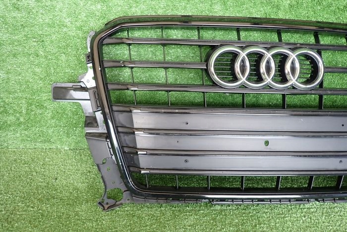 AUDI Q5 LIFT 12-16 Grille