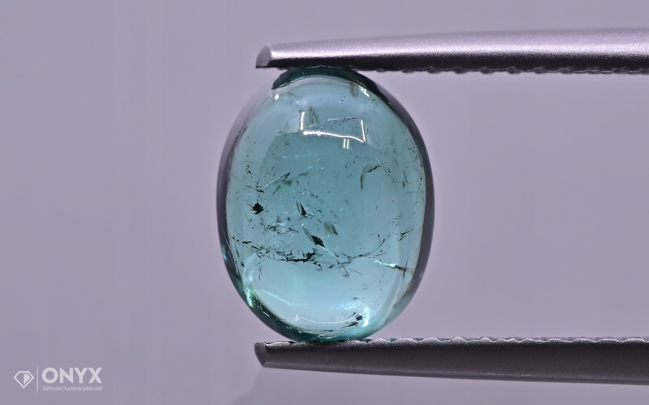 Turmalín Indigolit kabošon ovál 9x7 mm