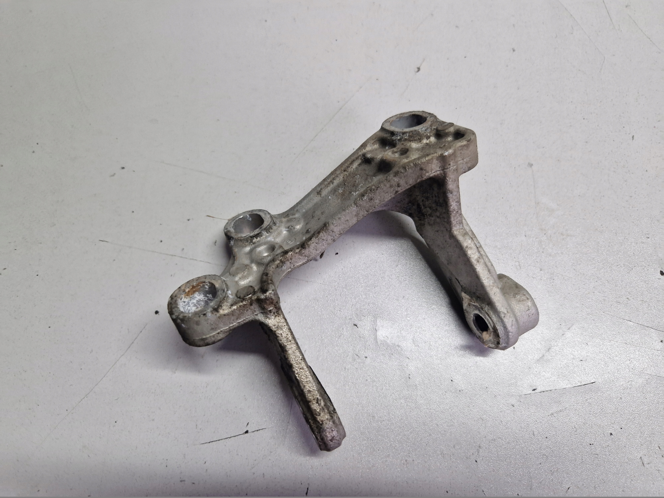HONDA CIVIC VII 1.4 Essence Support Support plaque Moteur