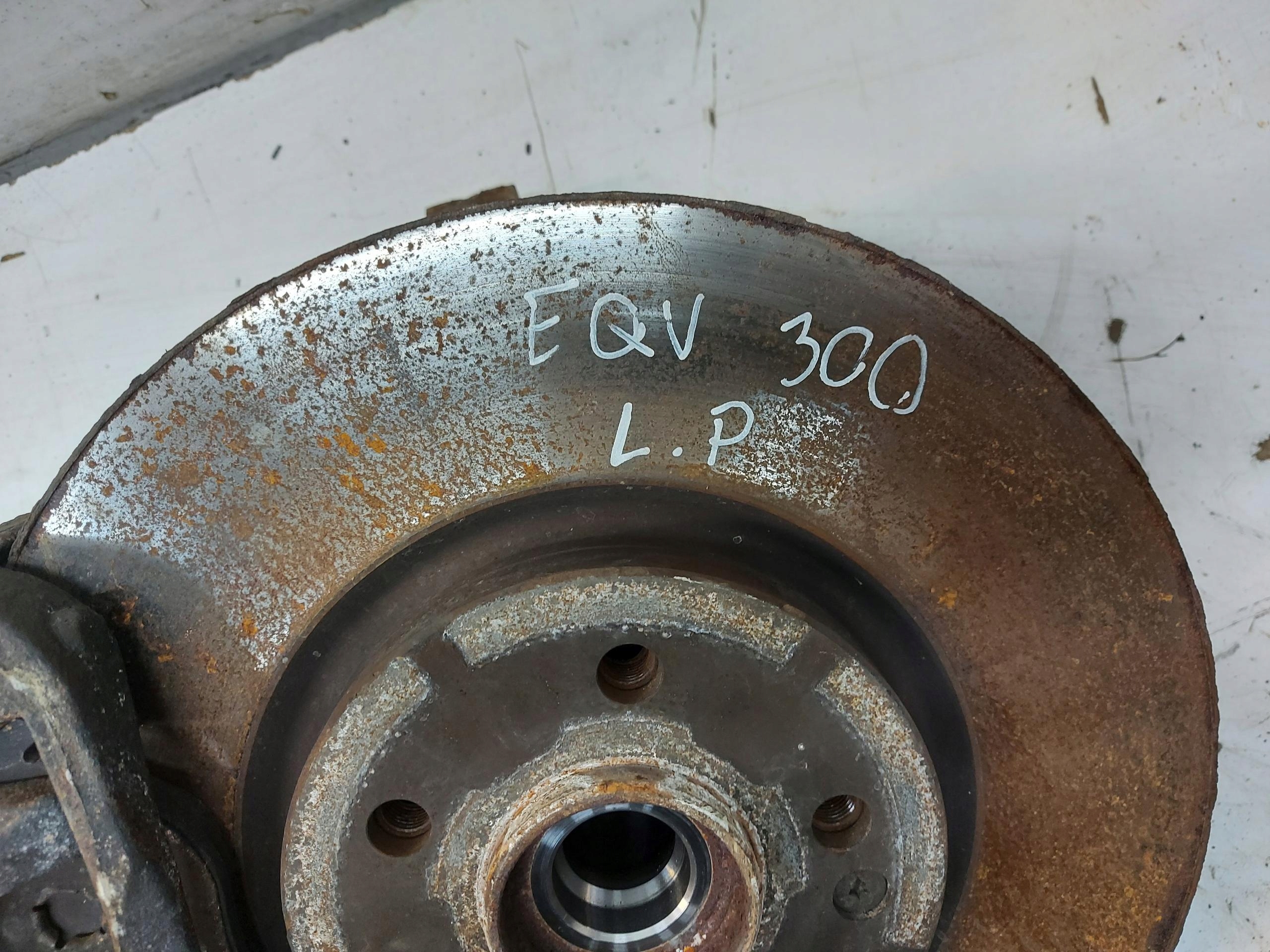 Mercedes EQV w447 V-klasa 2021r swing left front front oryg