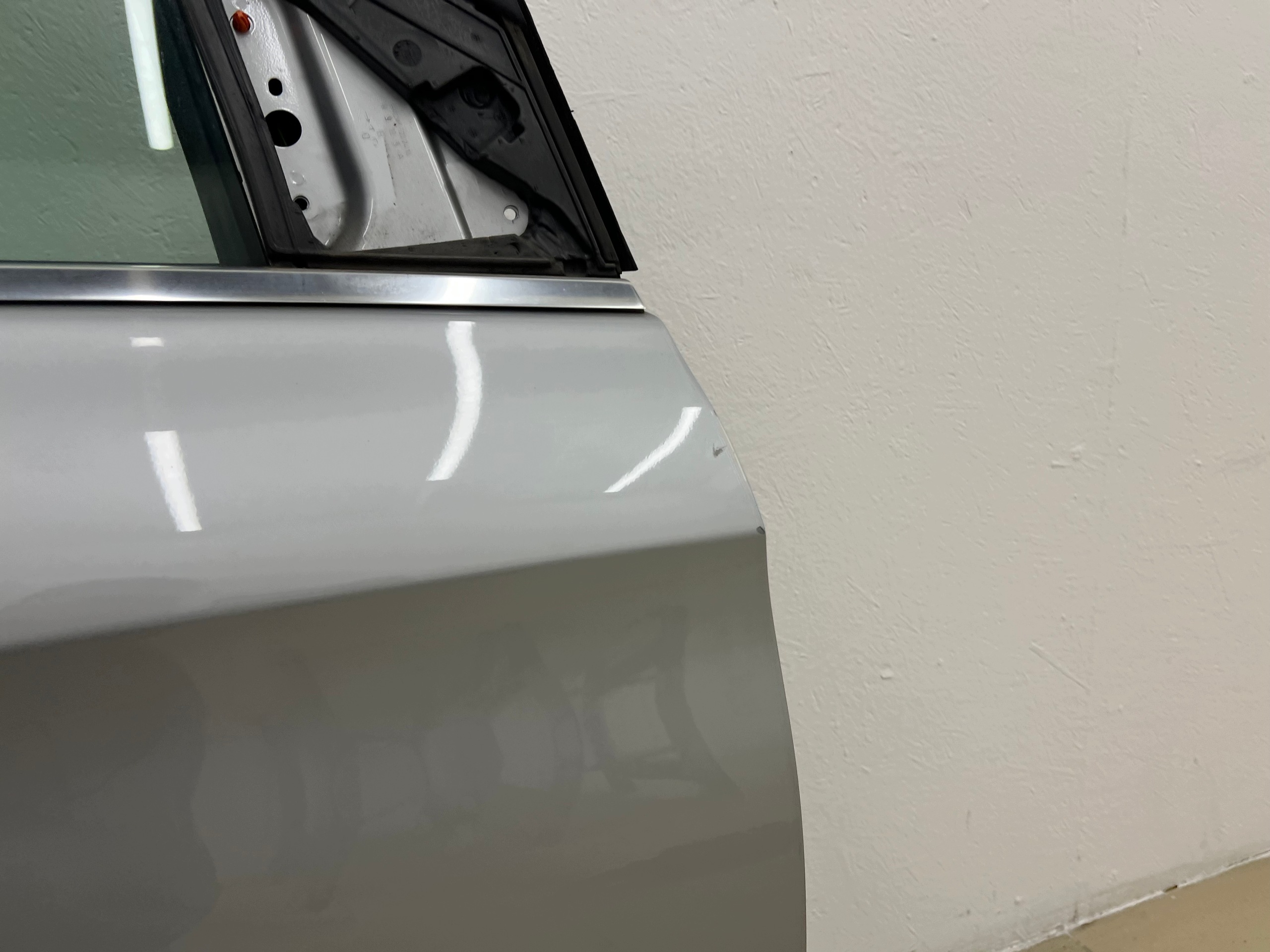 MERCEDES B-class W246 door right front KOMPLET 761 original paint