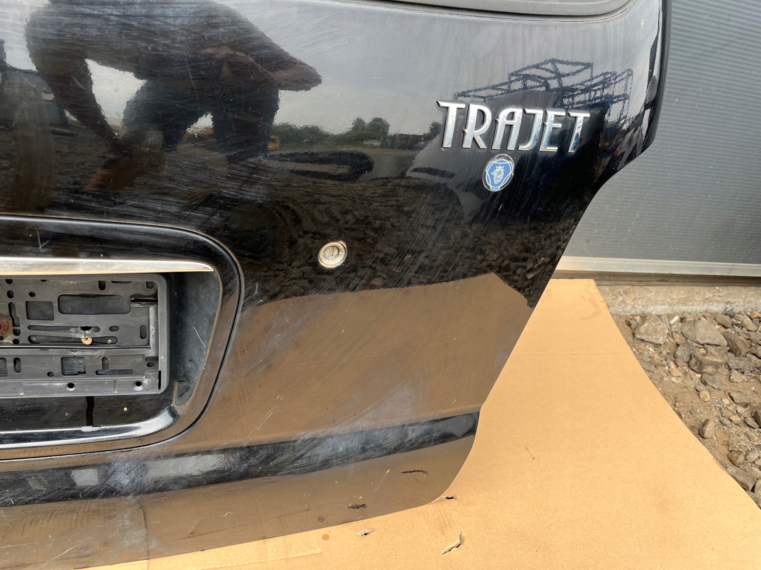 KLAPA TYLNA SZYBA TYŁ CZARNA HYUNDAI TRAJET 2004-2008 Producent części Hyundai OE