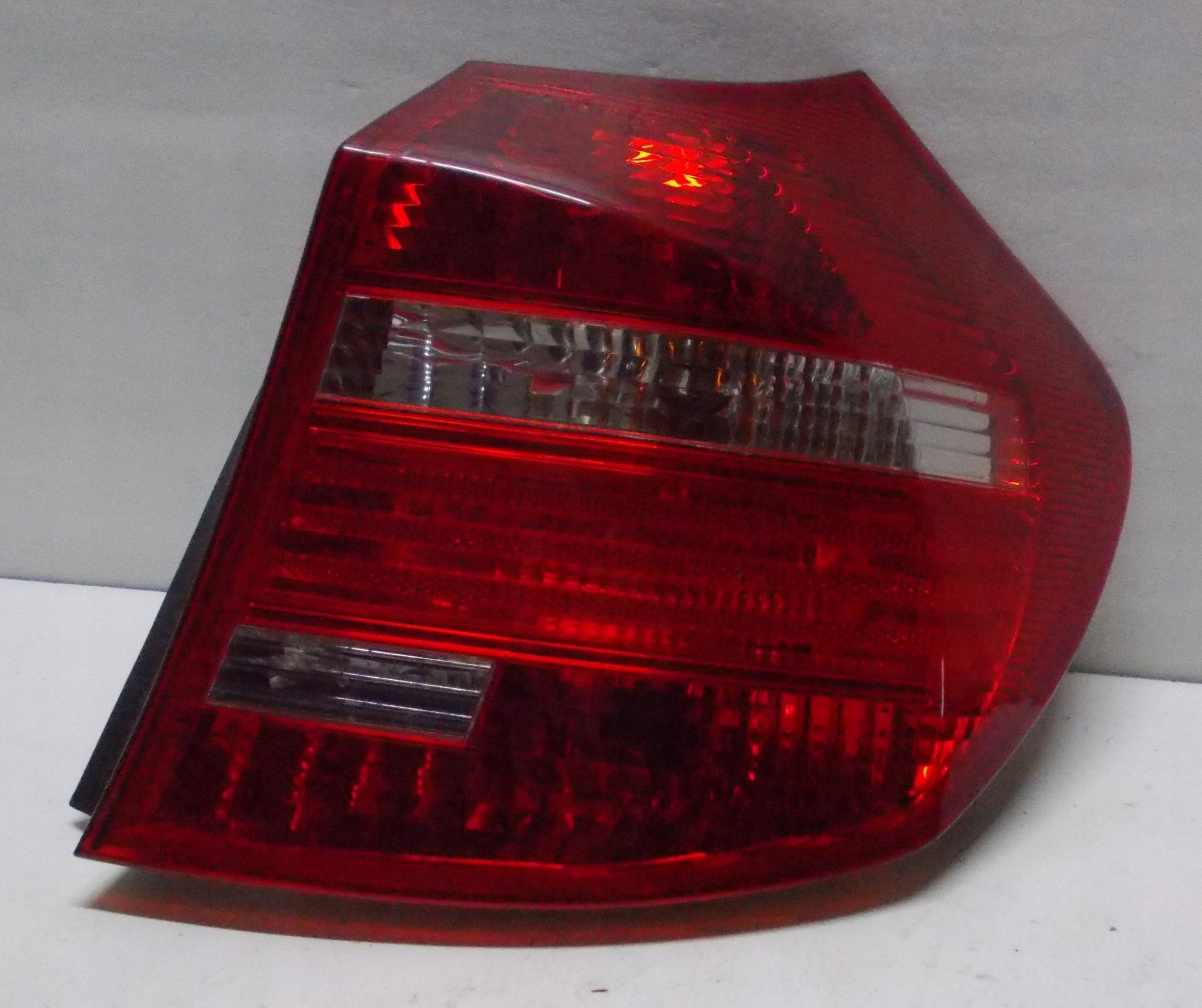 BMW E87 2.0 D 11R light right rear part 7164956 EU