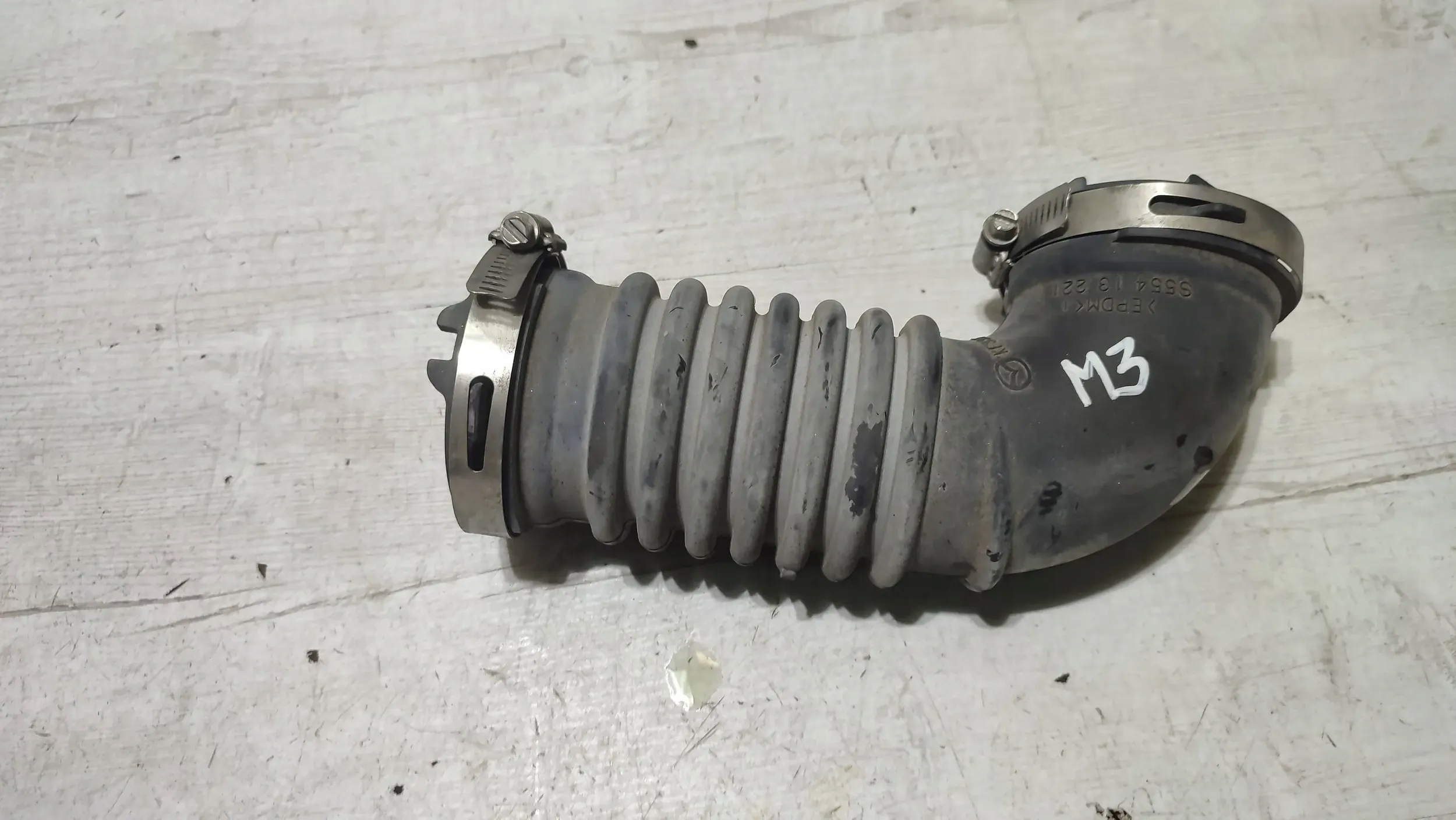 Mazda 3 III BM 17r 1.5d Schlauch luft rohr intercooler
