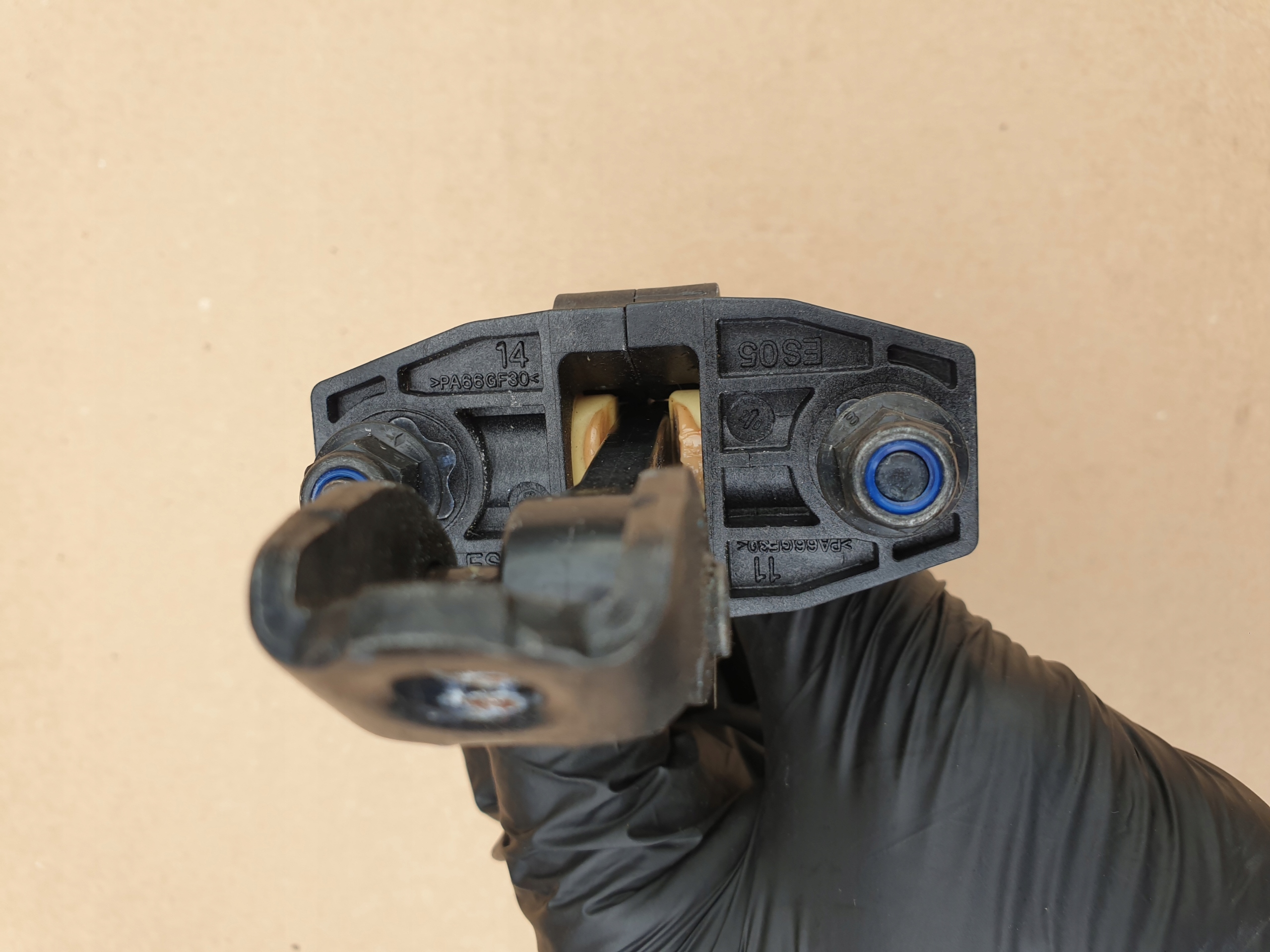 limiter door right left rear VOLVO XC40 OE