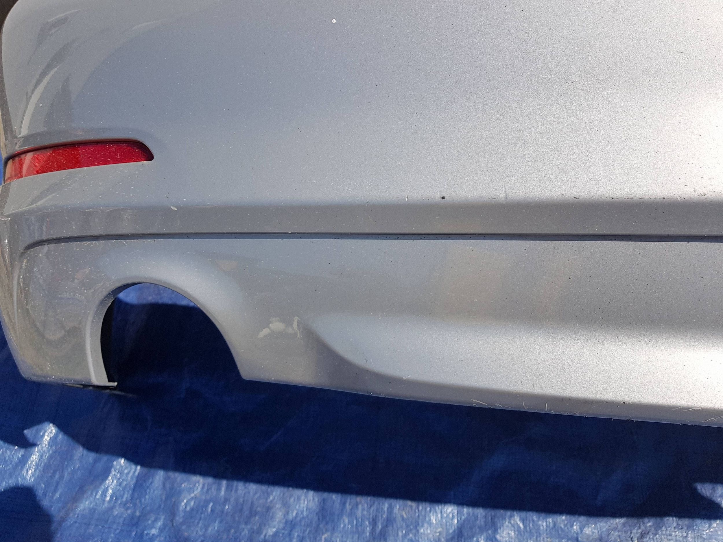 bumper rear rear part BMW 5 G30 sedan A83 PDC complete