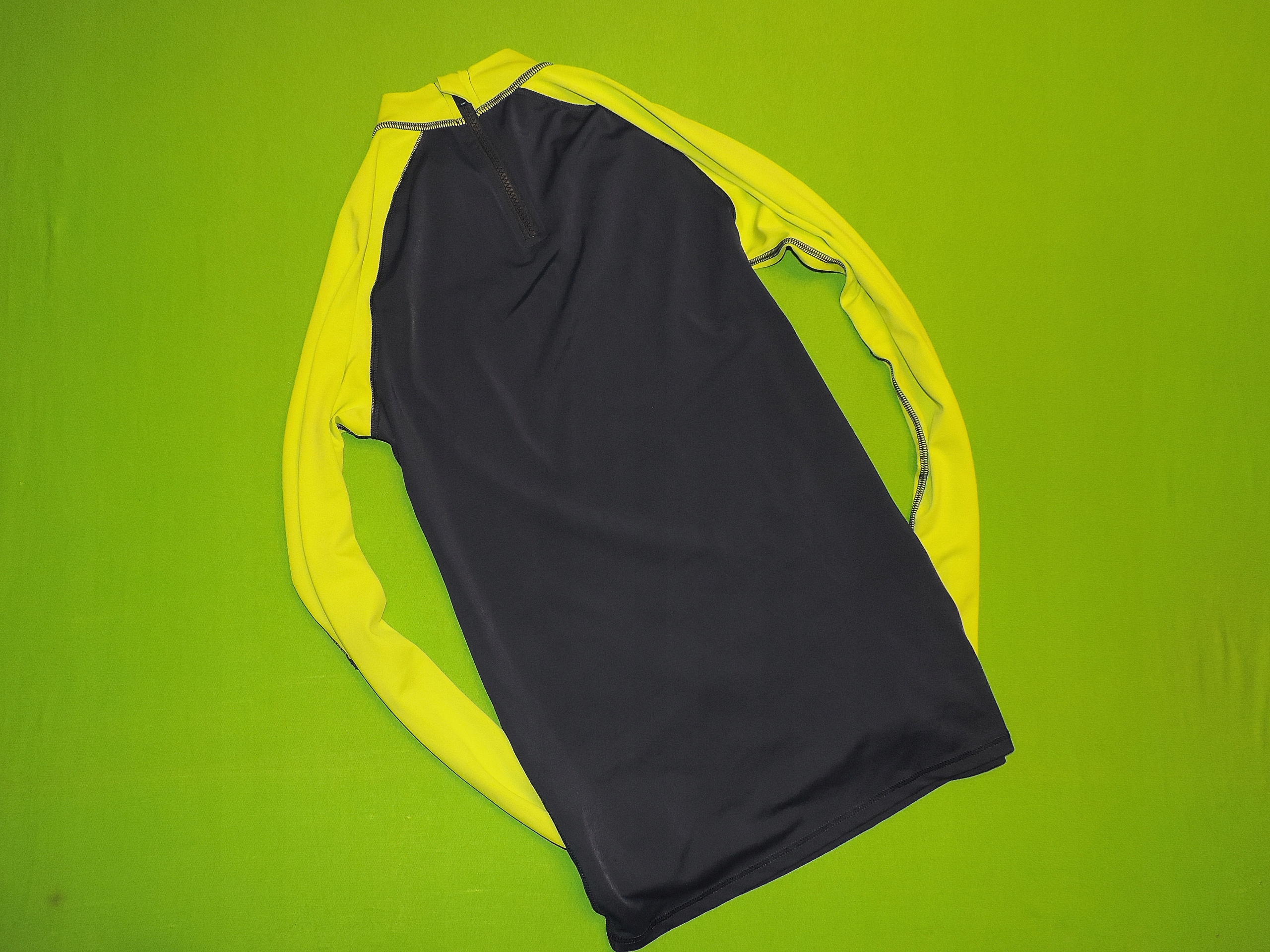 MISTRAL__MĘSKA KOSZULKA DO PŁYWANIA__S Kod producenta re456