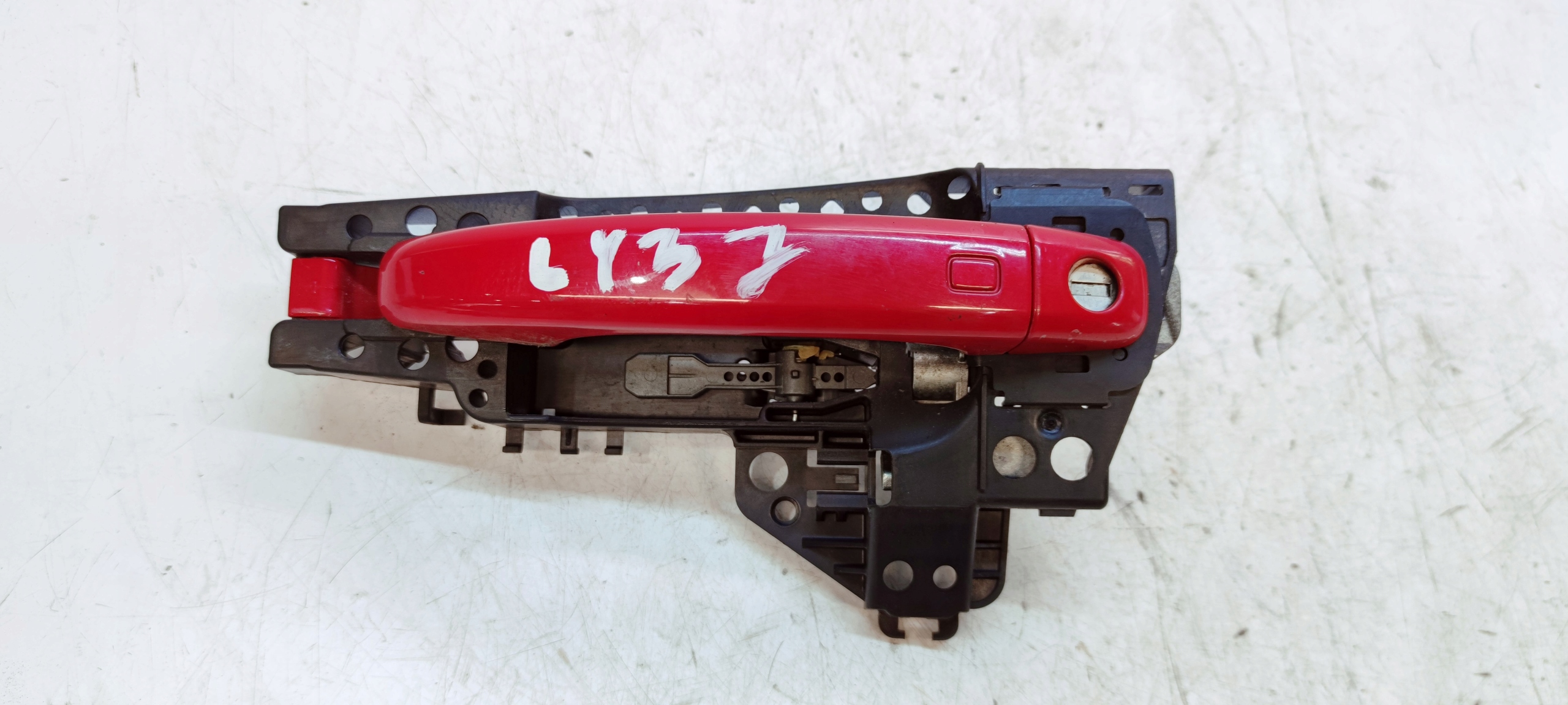 handle left front AUDI A1 A4 A5 Q5 8T1837885 LY3J