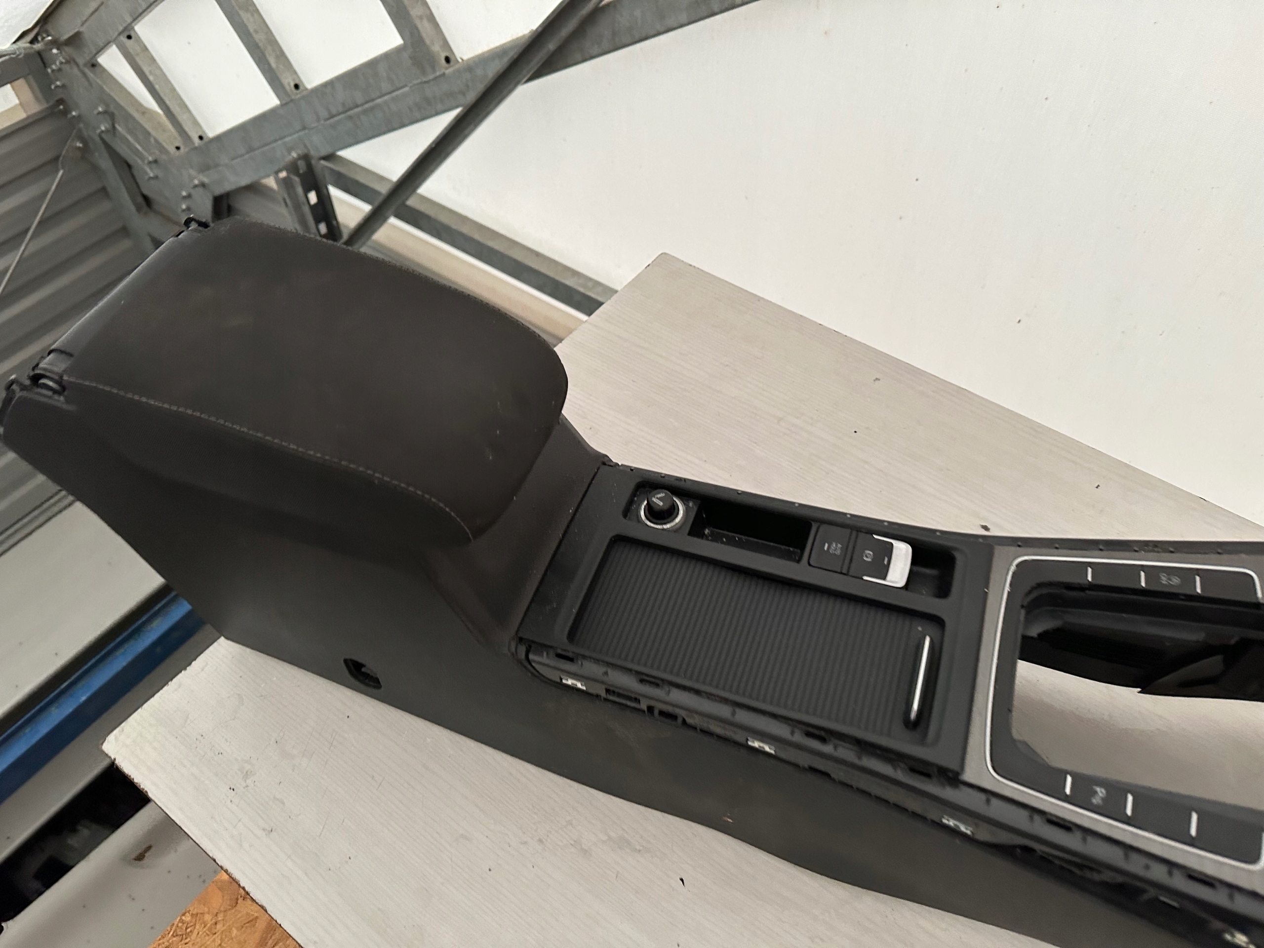 armrest TUNEL central VW GOLF VII 7 5G0 5G0862531