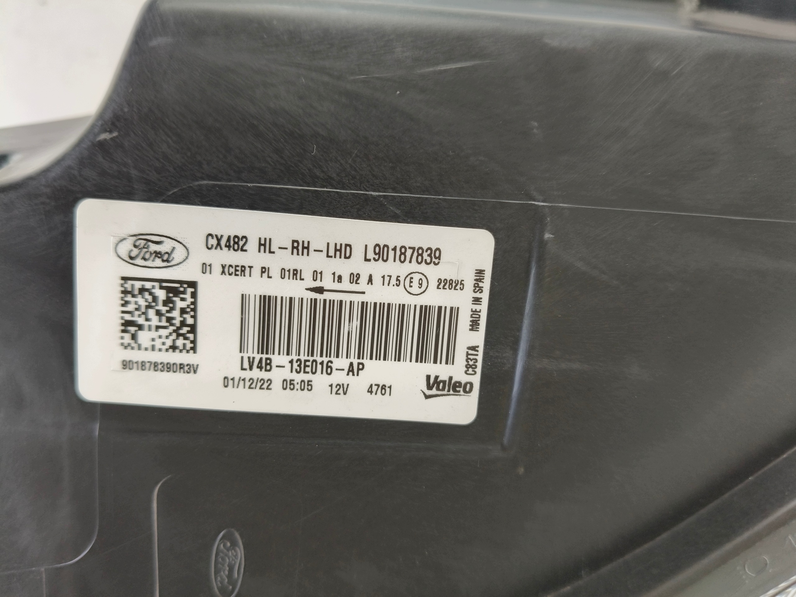 light right REFLEKTOR FORD KUGA MK3 19- FULL LED