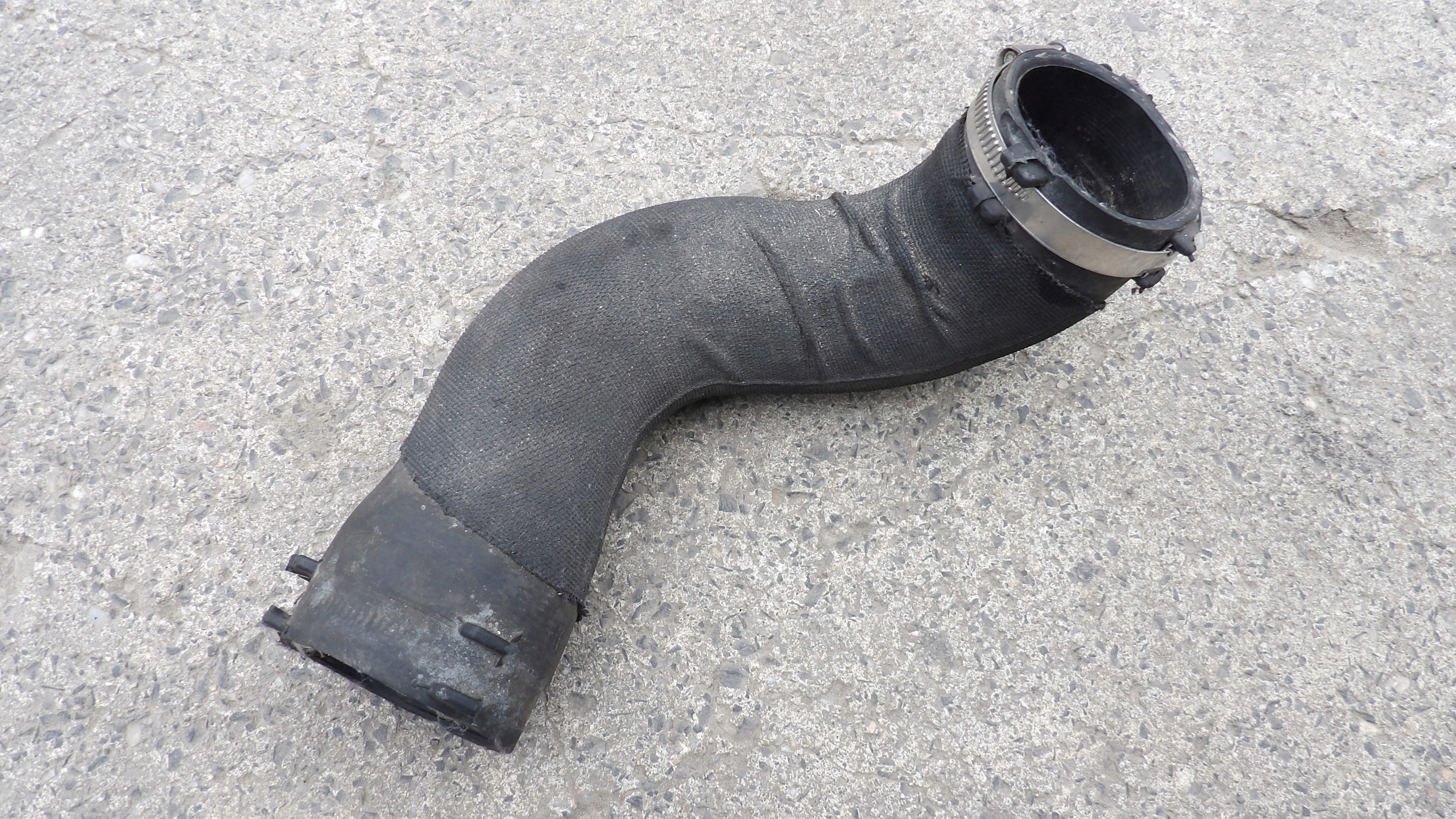 AUDI A4 B8 3.0 TDI Schlauch Rohr intercooler luft