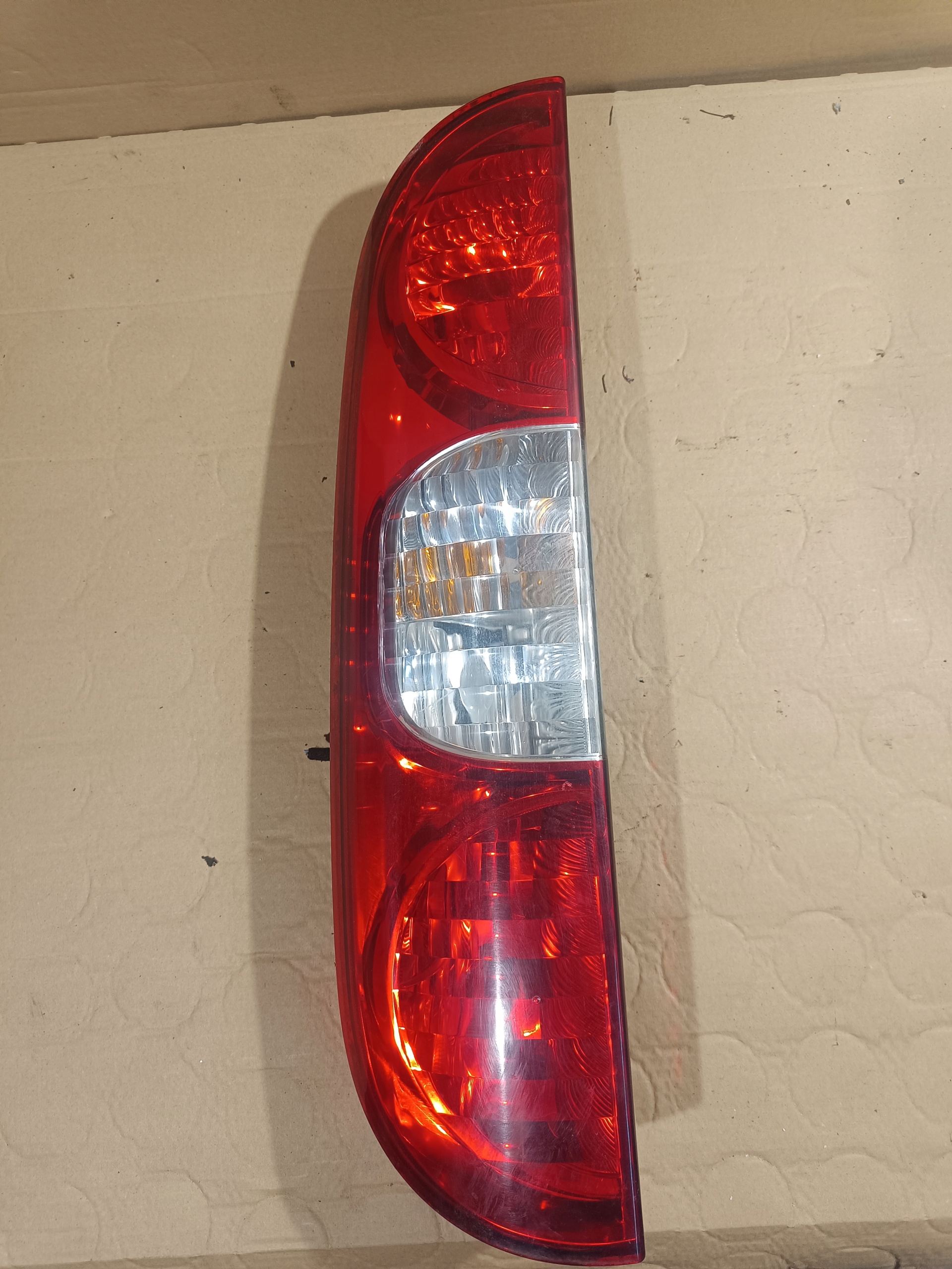 фонарь левый FIAT Doblo I РЕСТАЙЛИНГ