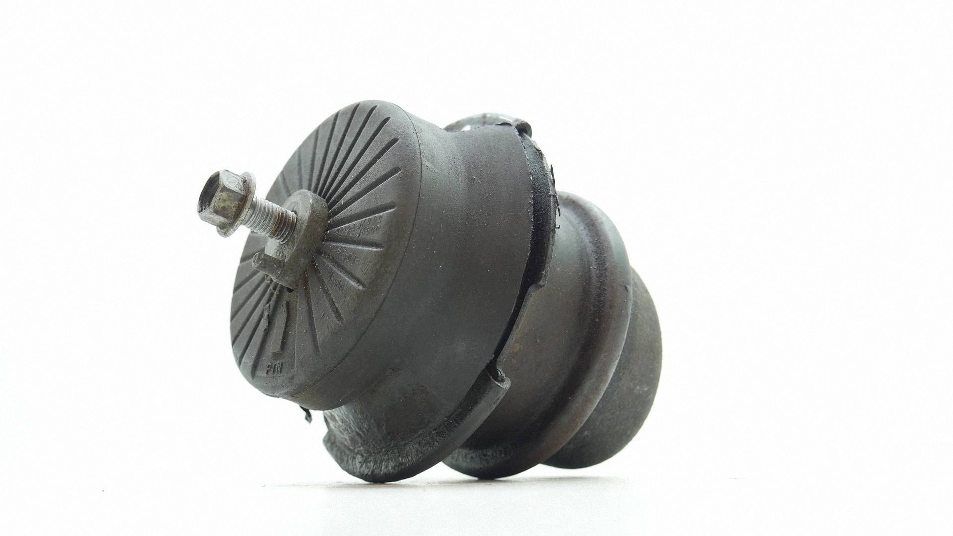 gearbox mounting right NISSAN GT-R R35