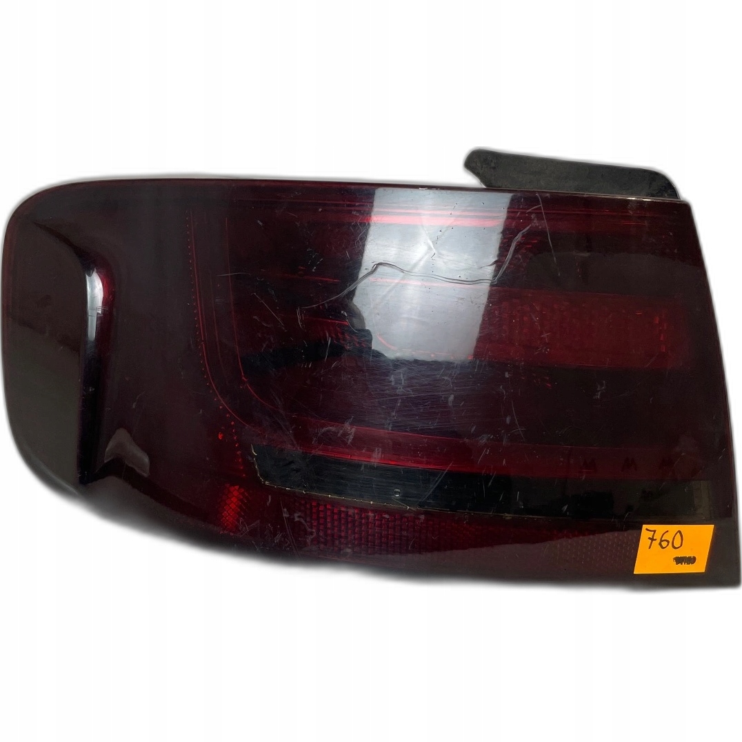 light rear part rear left w fender Audi A4 B8 sedan
