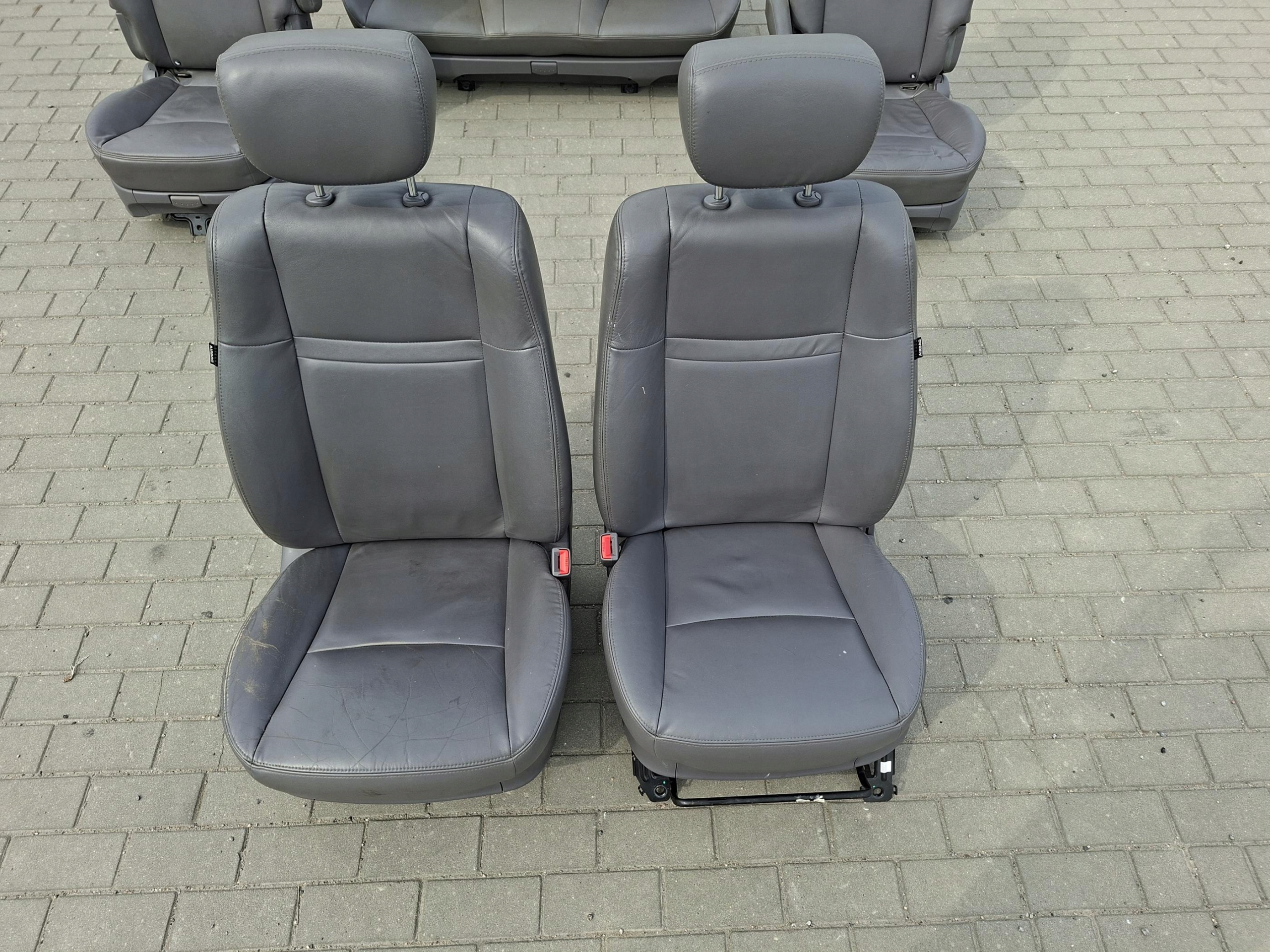 Siège KOMPLET SSANGYONG RODIUS II