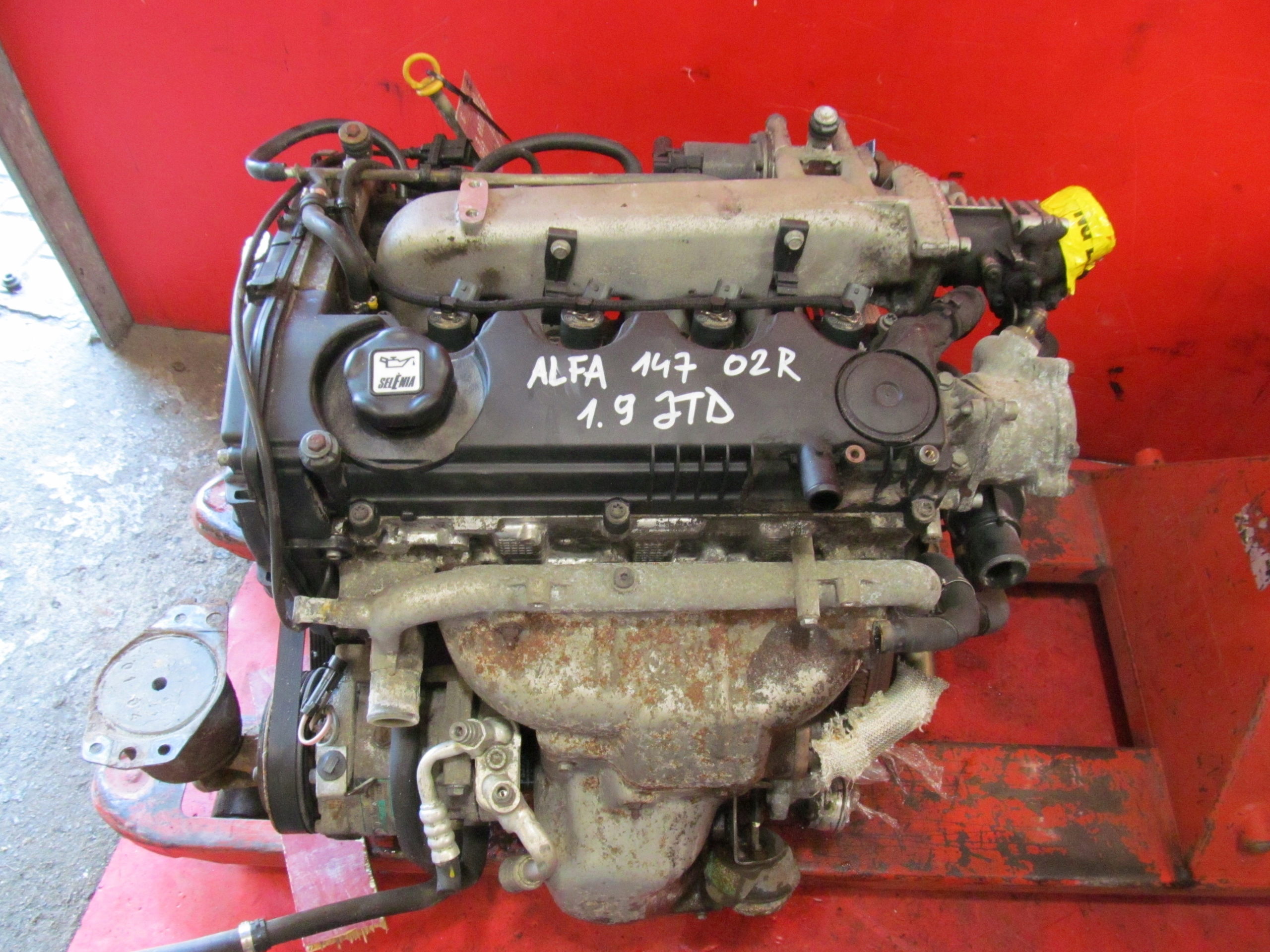 ALFA ROMEO 147 1.9 двигатель комплектный 115KM 937A2000