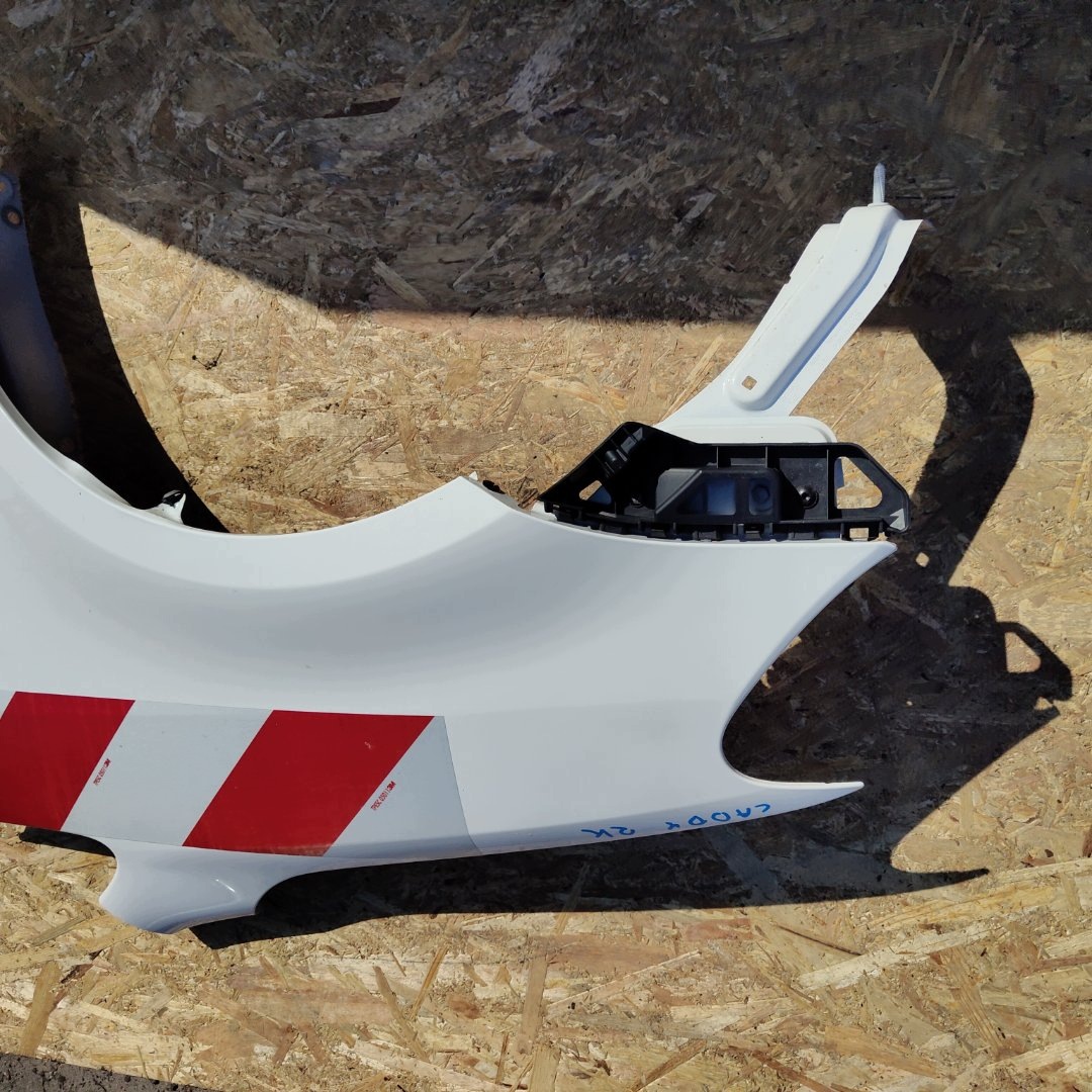 fender left front VW CADDY 2K LB9A colour white NR VW CADDY 2K