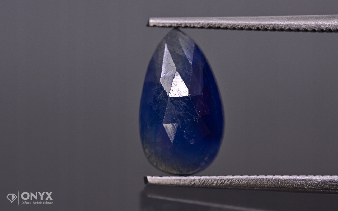 Safír fasetovaná rozeta slza 11,2x6,5 mm