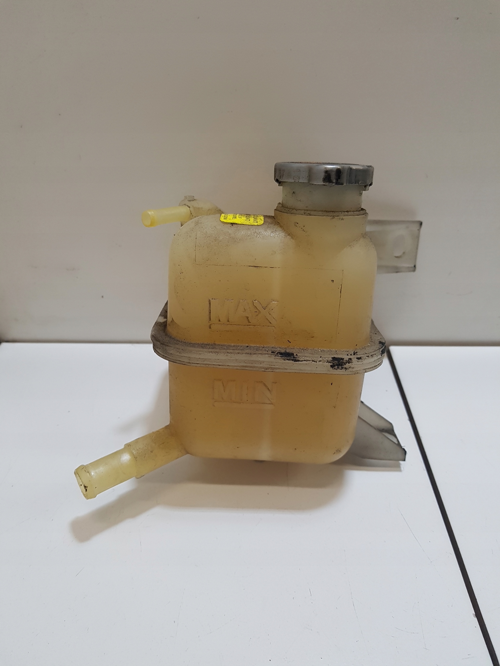 water tank RENAULT KOLEOS 21435JG70A