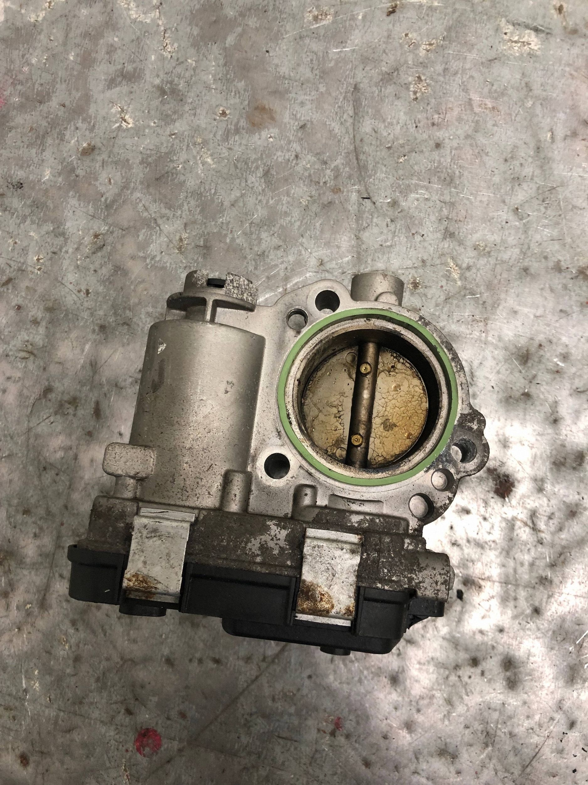 egr szelep SEAT MII 04C133062D