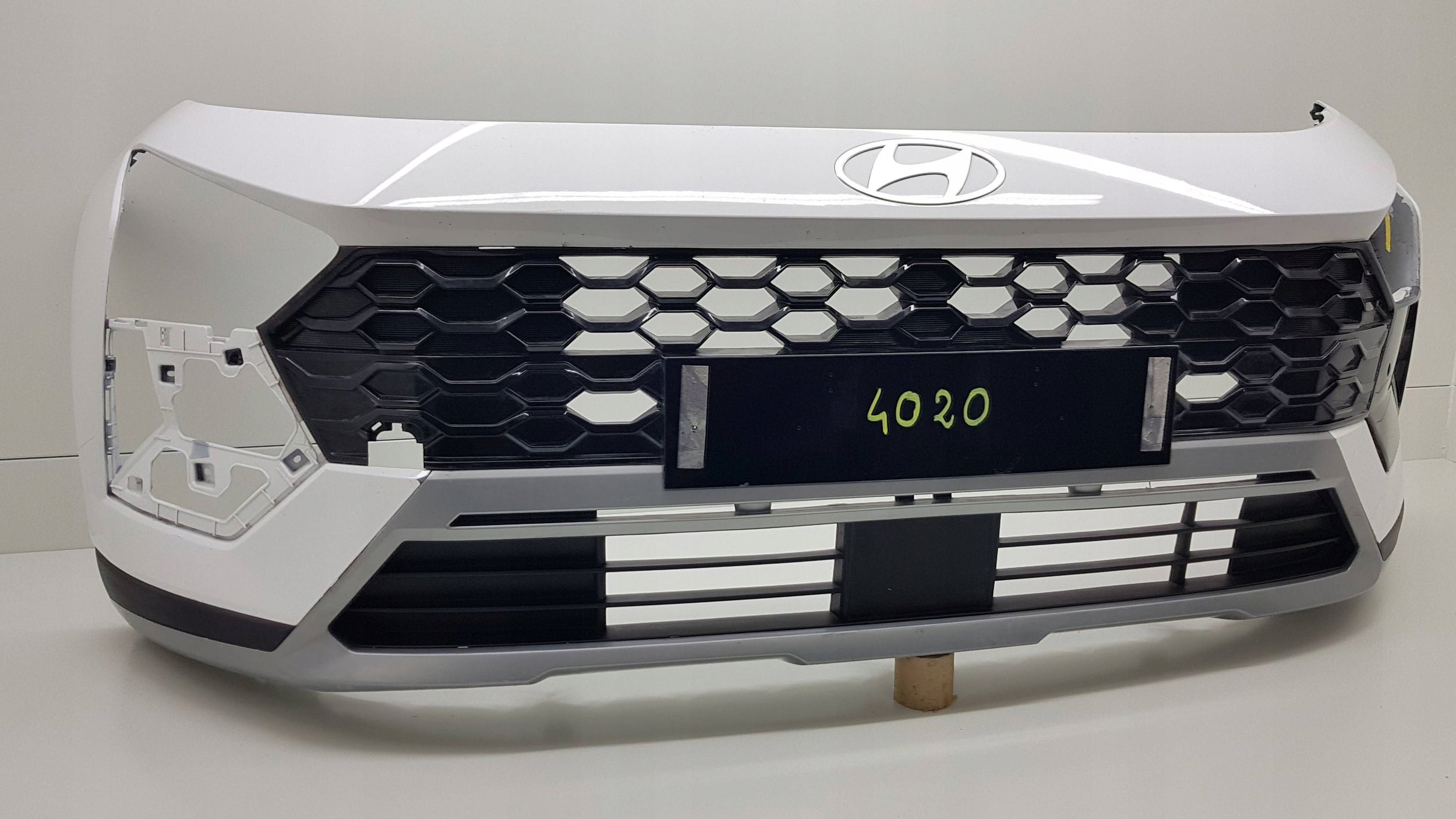 HYUNDAI BAYON 2024 - bumper front 86512-QOBBO