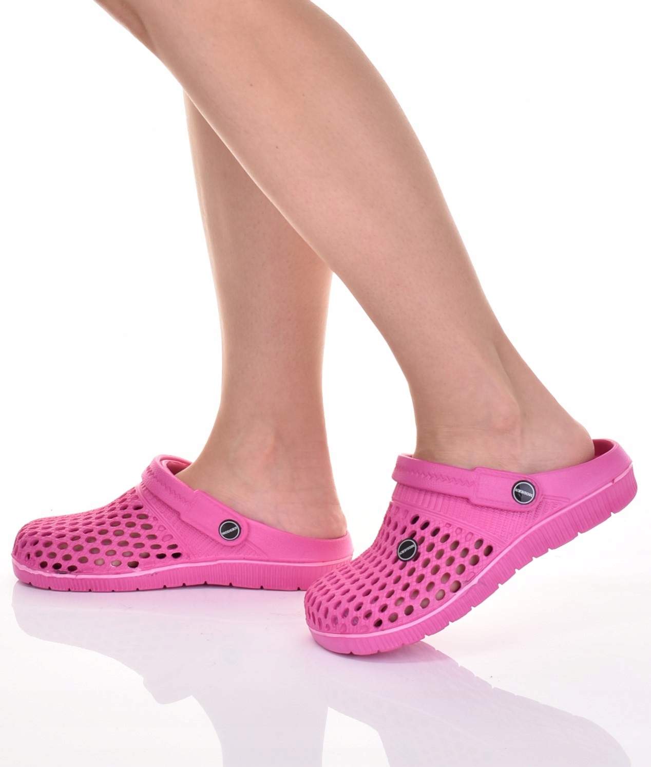 MIĘKKIE KLAPKI Z PIANKI PRZEWIEWNE CHODAKI WYGODNE BUTY DAMSKIE Rozmiar 39