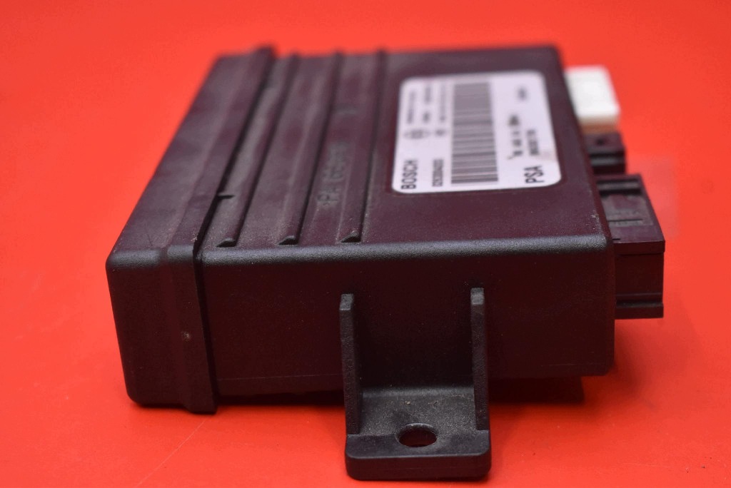 unité de commande électronique uce module stationnement PDC 9663821780 CITROEN C5 II X7 III 08-17