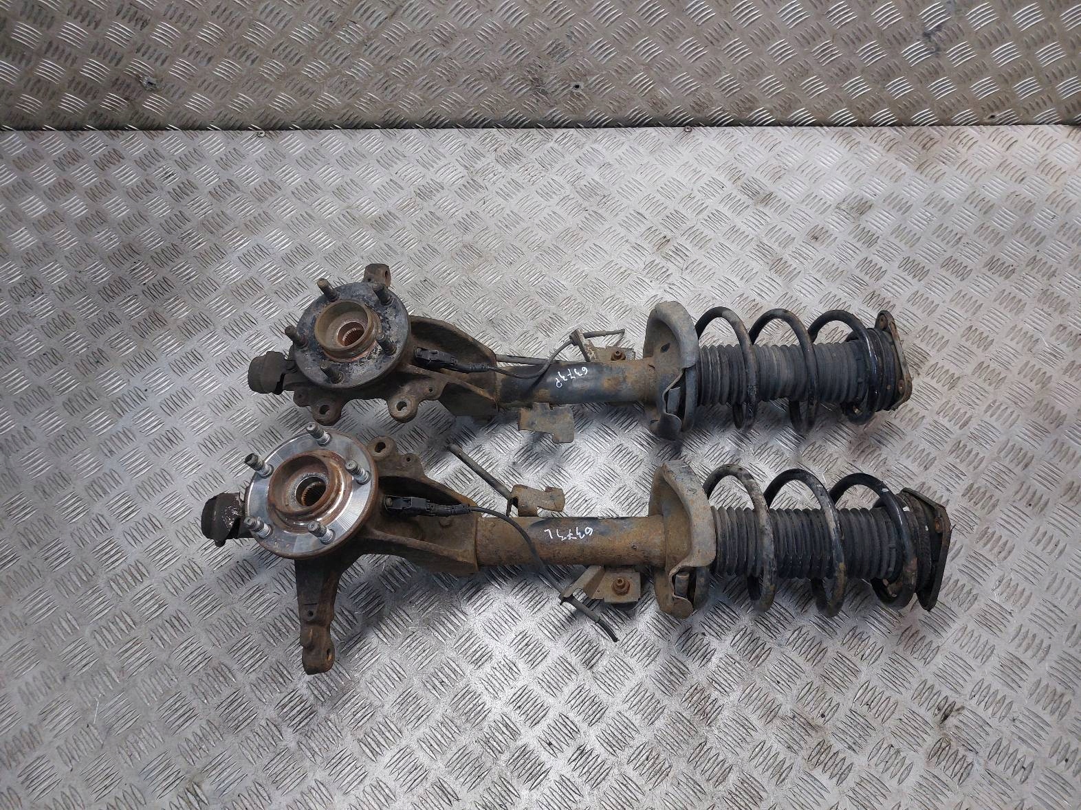 shock absorber spring swing LEWYPRAWY front FORD C-MAX and 3M51-3K171