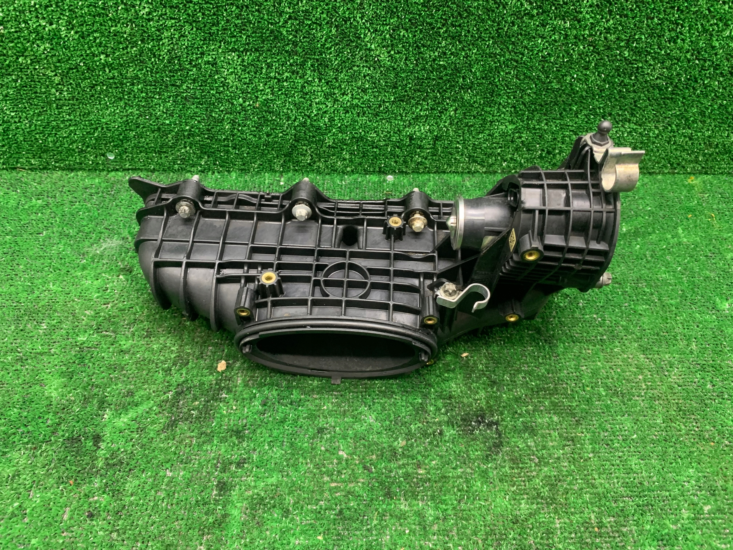 MERCEDES intake manifold A6510900037 2.2 cdi 2.1