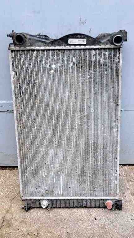 VW PASSAT B6 1.9 TDI Radiatore / Raffreddatore Motore