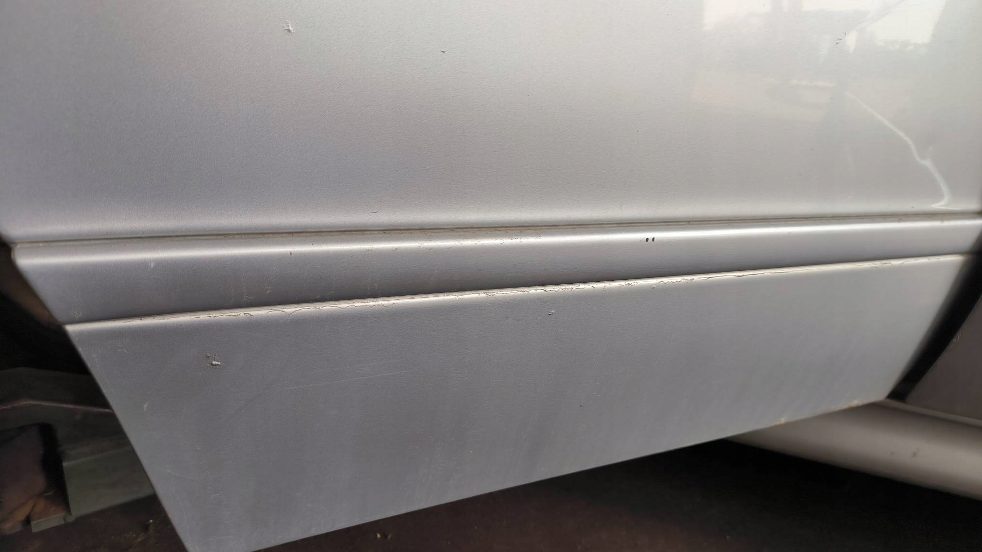 Tür rechts heck TITANSILBER METALLIC (354) BMW E39 525 D