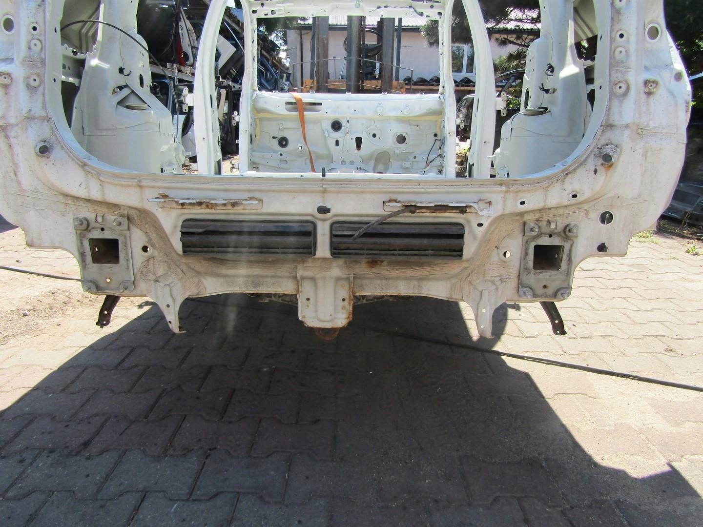 PAS TYLNY PAS TYŁ 26U 4x4 DUPA SUZUKI SX4 S-CROSS