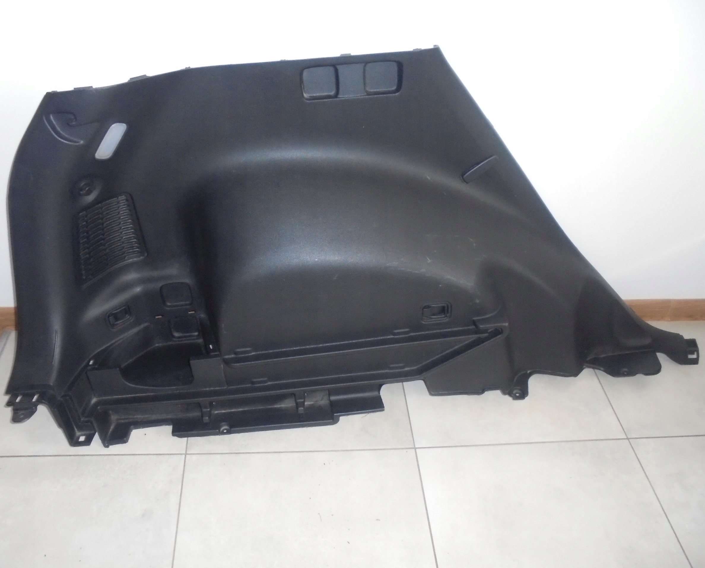 85731-F1500 - Бекон багажника левый KIA SPORTAGE IV 2019r 16-22r