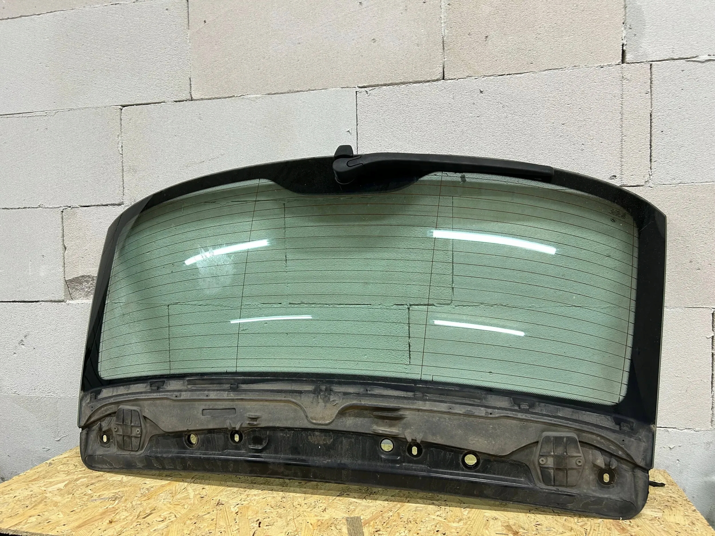 window rear bonnet boot BMW 5 F11 2013