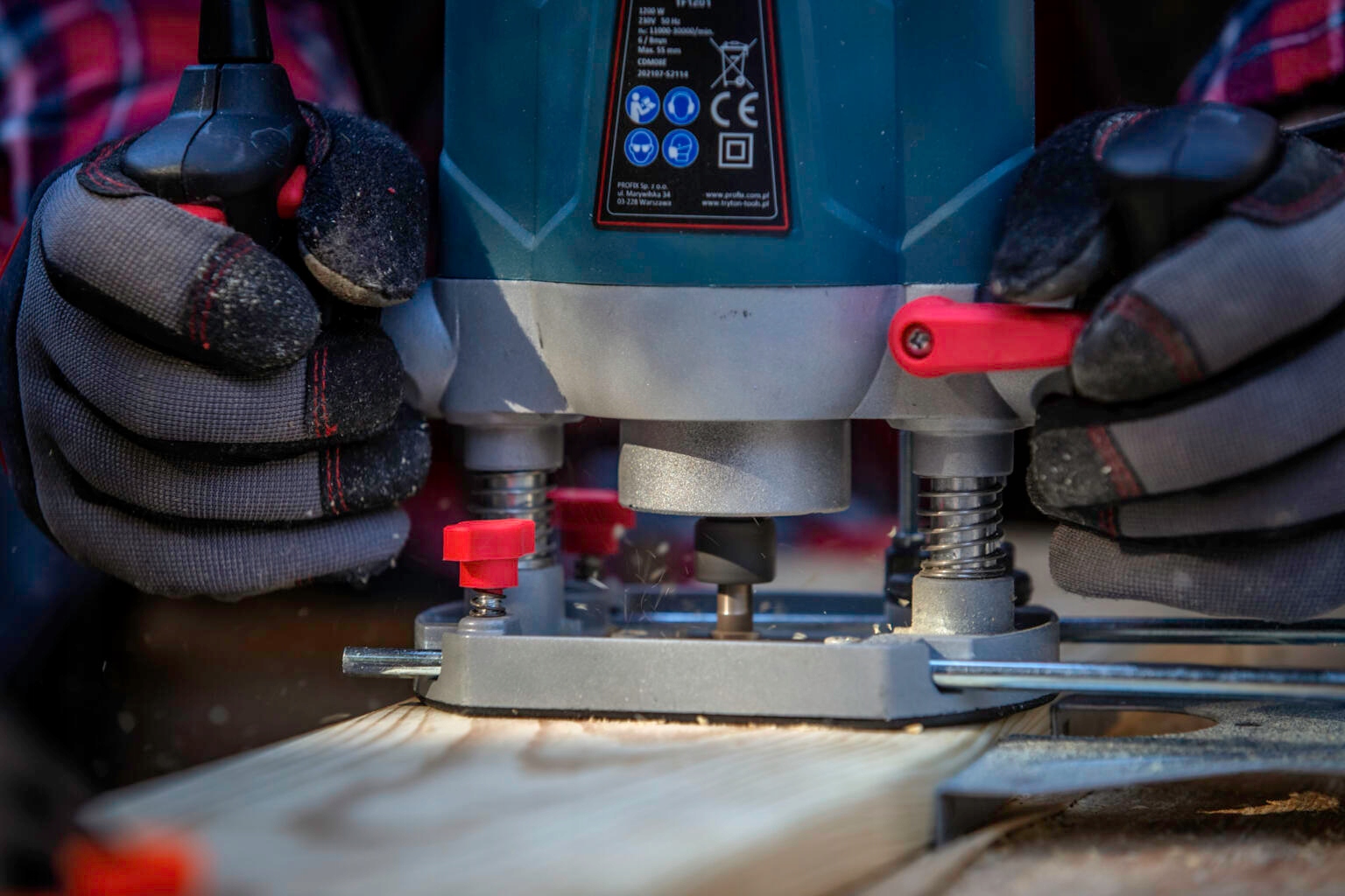 Frezarka górnowrzecionowa 1200W 6 i 8mm Tryton TF1201 Stan opakowania oryginalne